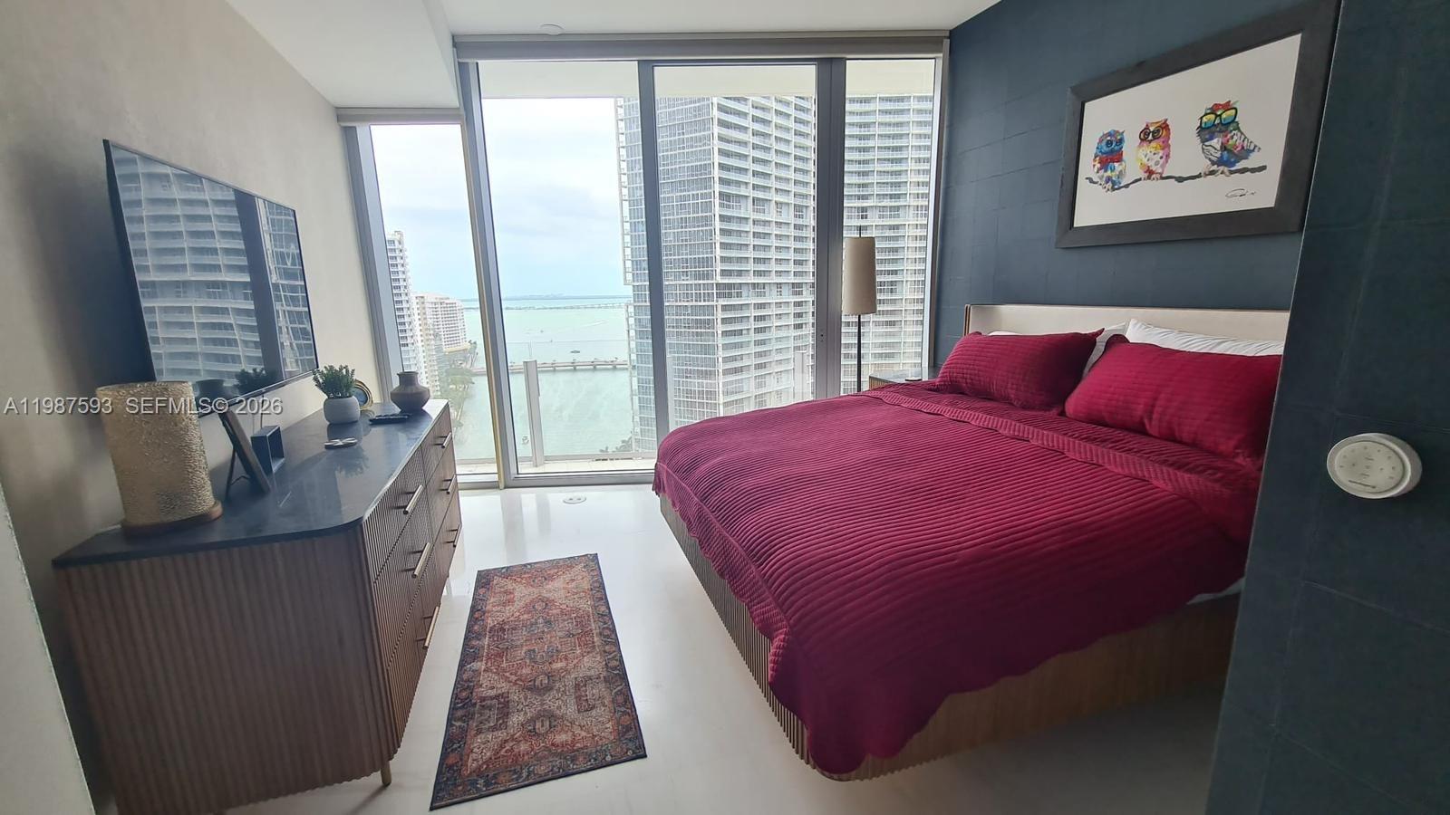 300 Biscayne Blvd Way #2106 Miami, FL 33131