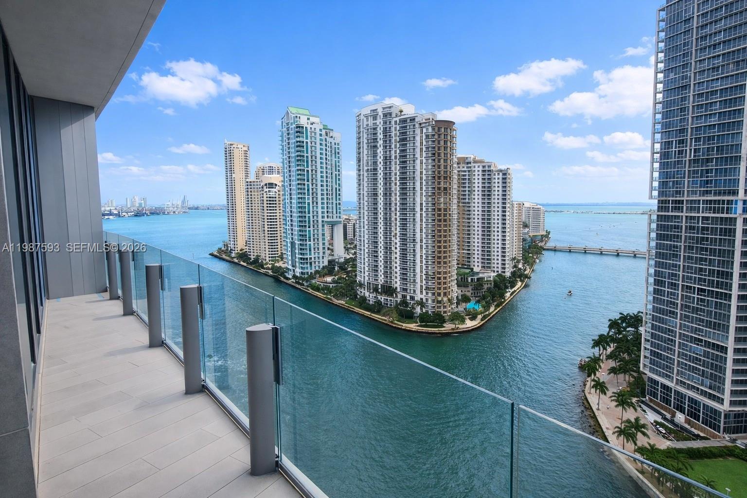 300 Biscayne Blvd Way #2106 Miami, FL 33131