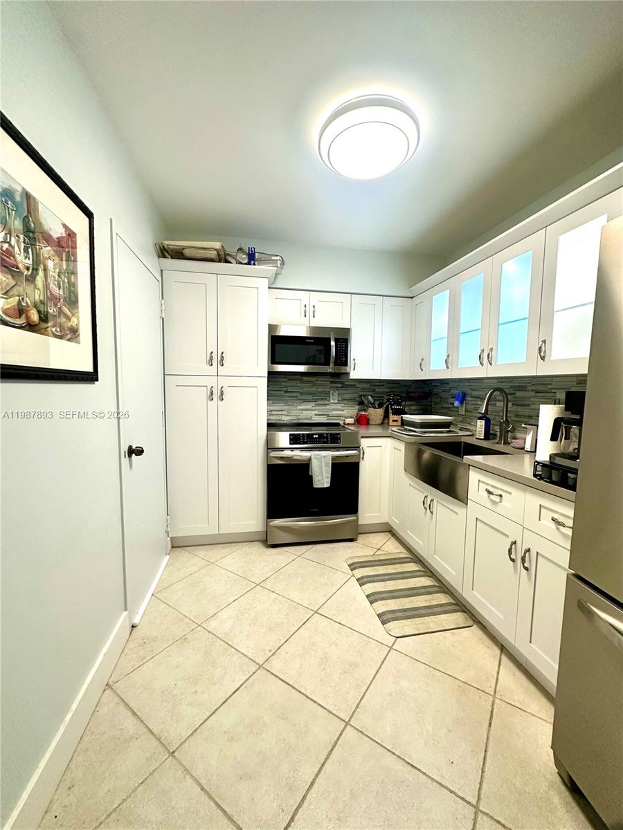 1950 S Ocean Dr #2C Hallandale Beach, FL 33009