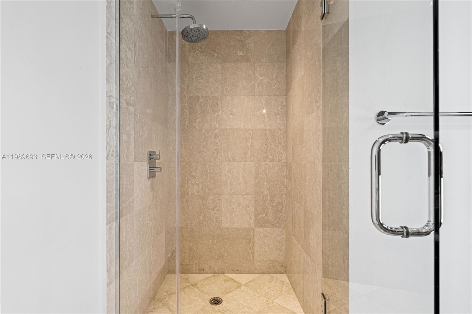 200 Biscayne Blvd Way #3707 Miami, FL 33131