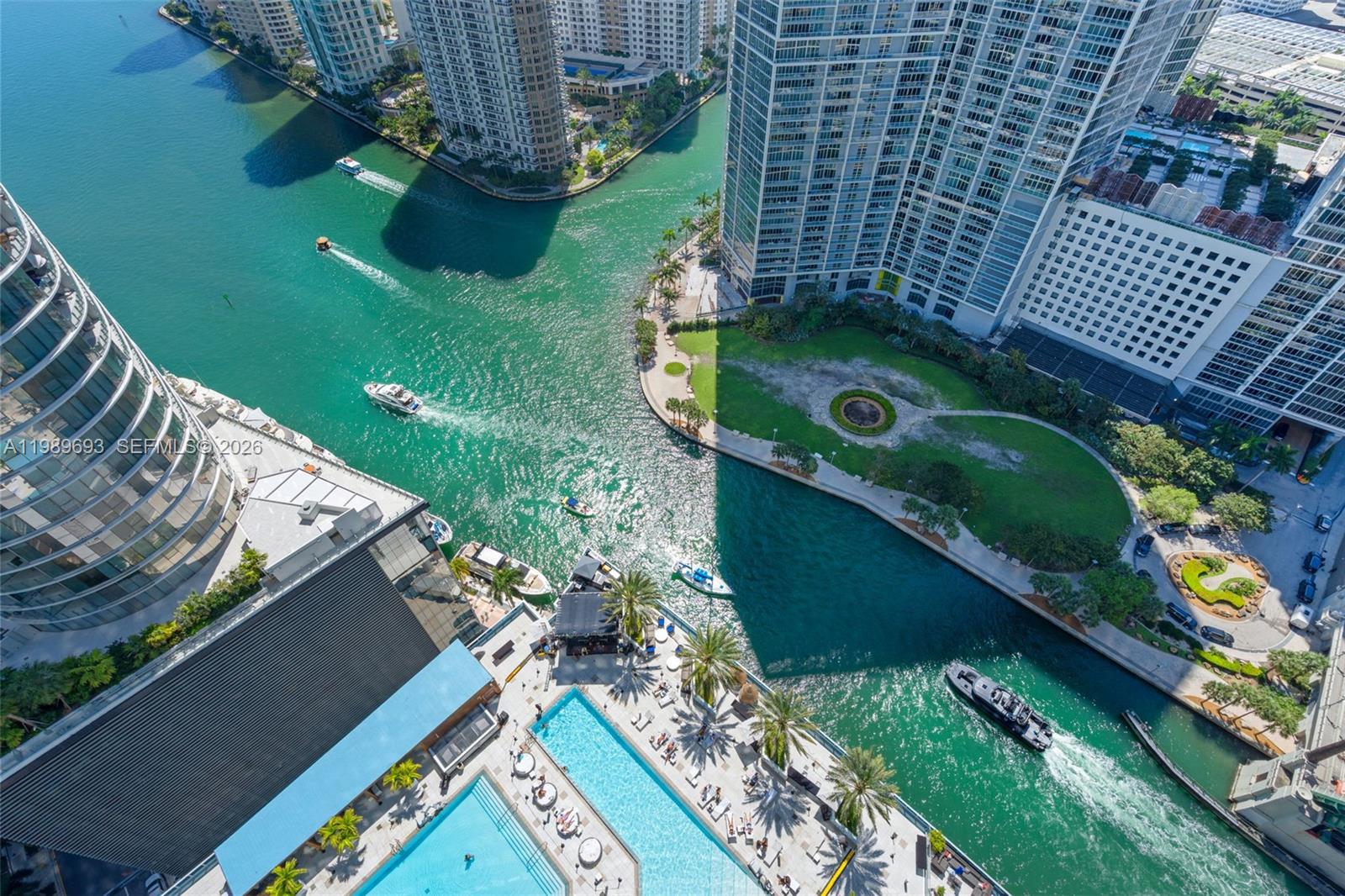 200 Biscayne Blvd Way #3707 Miami, FL 33131