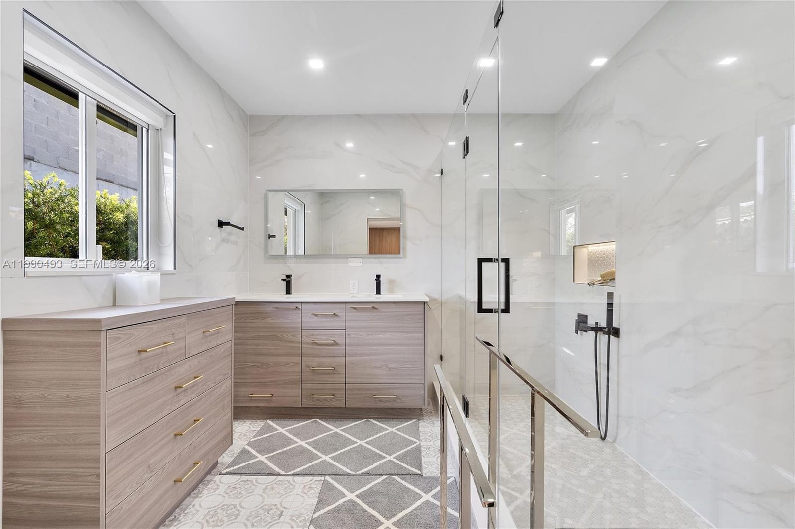 261 NE 47th St Miami, FL 33137