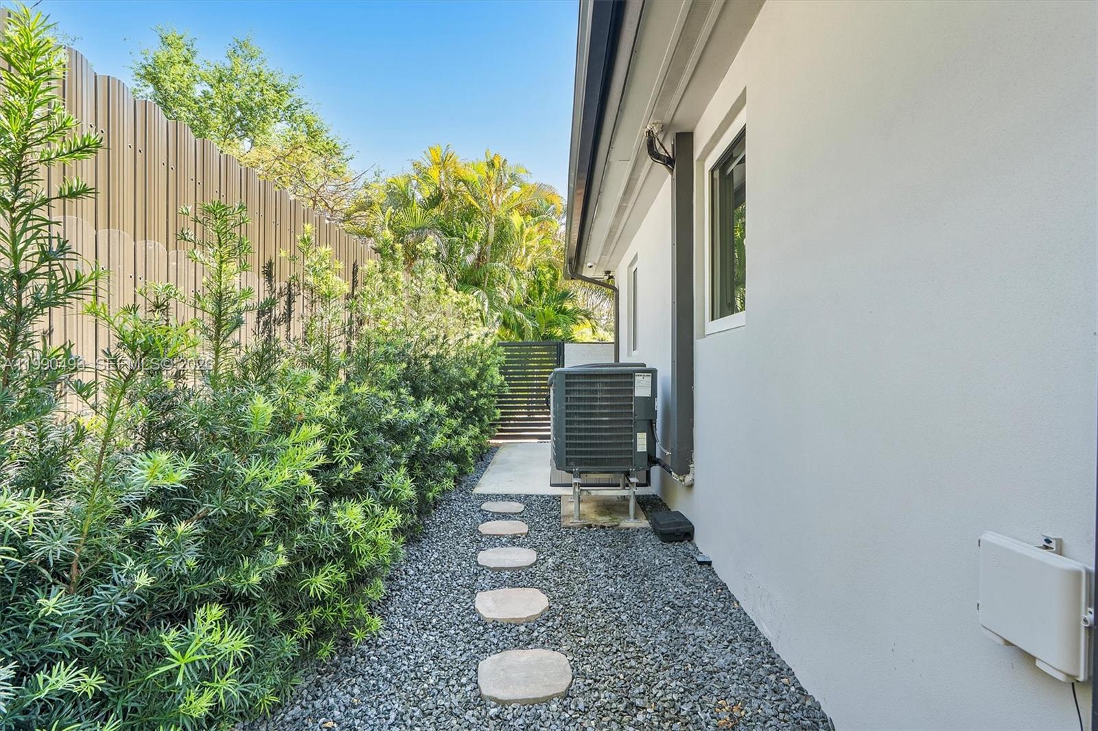 261 NE 47th St Miami, FL 33137