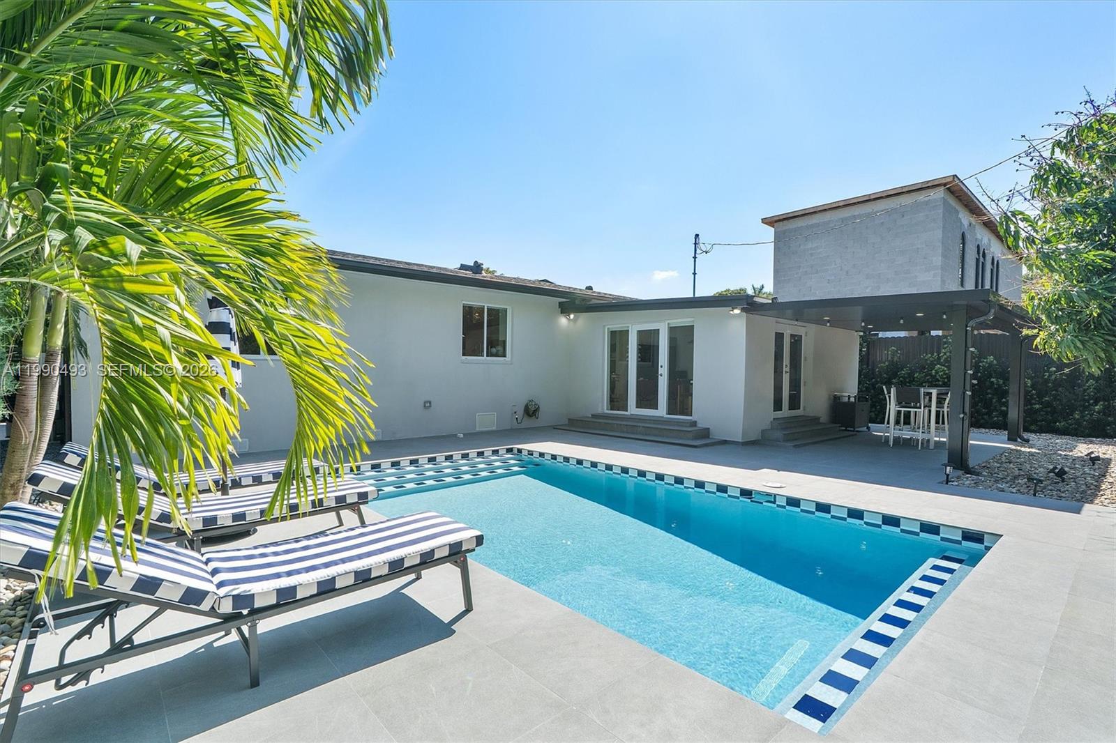 261 NE 47th St Miami, FL 33137