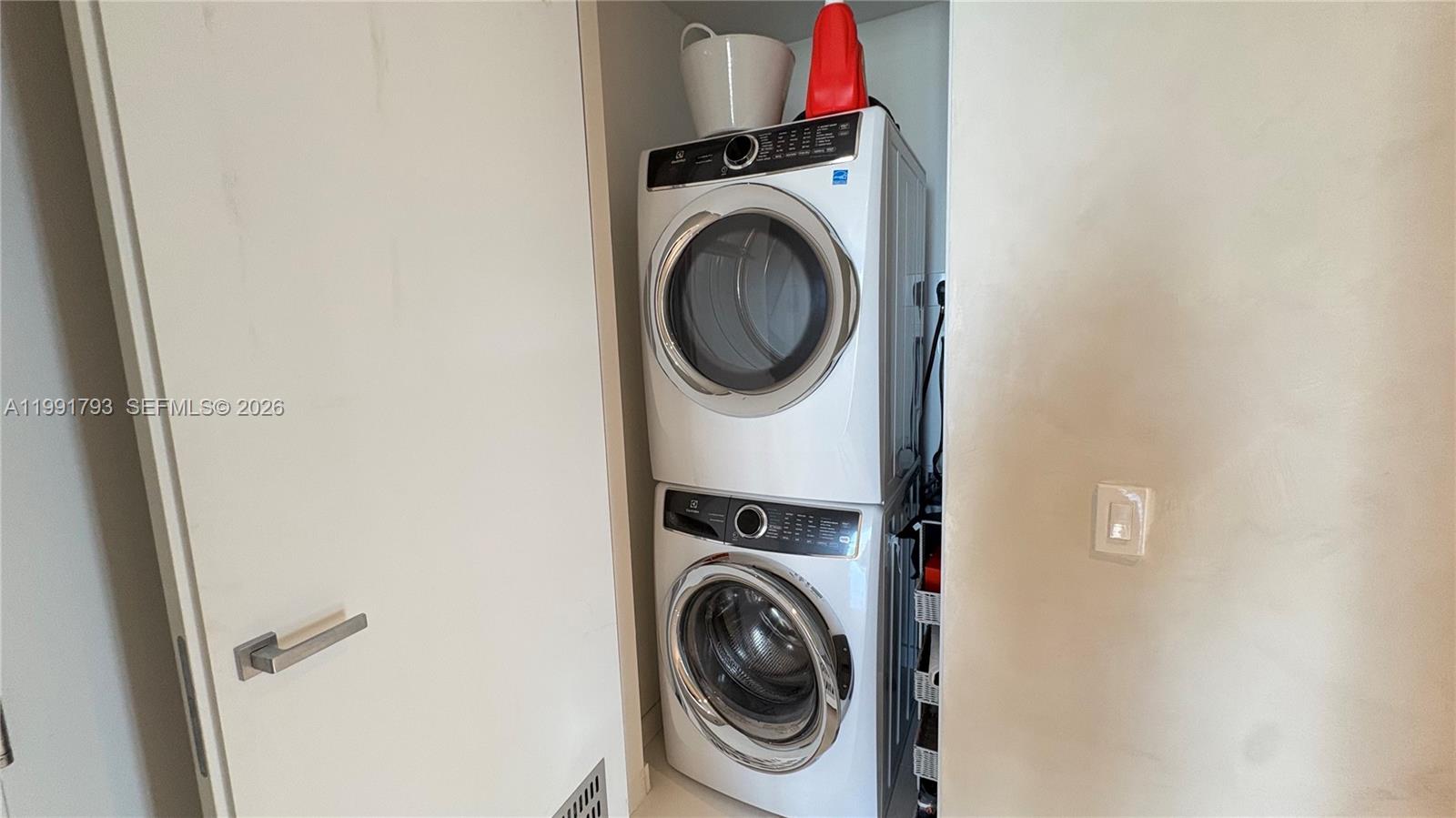 image Residences by Armani Casa17