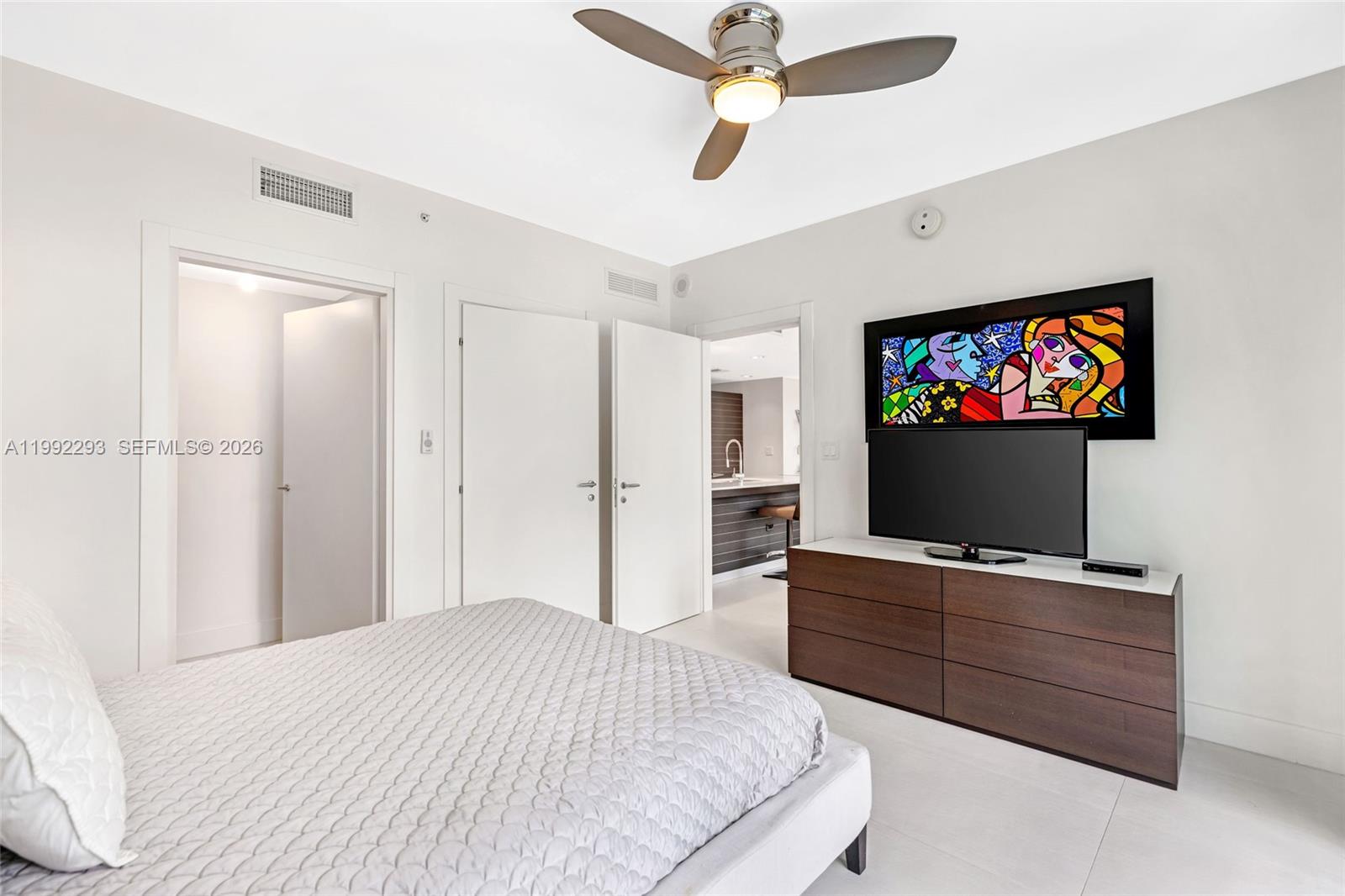 200 Biscayne Blvd Way #504 Miami, FL 33131