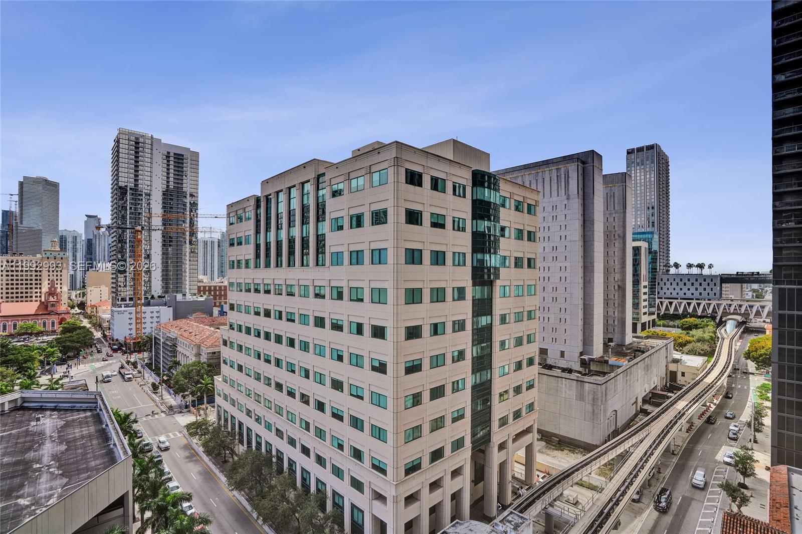 121 NE 5th #1404 Miami, FL 33132