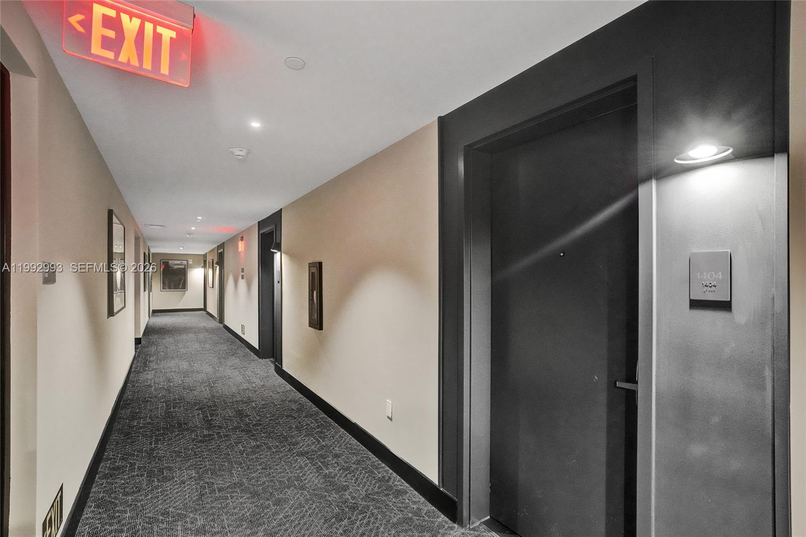 121 NE 5th #1404 Miami, FL 33132