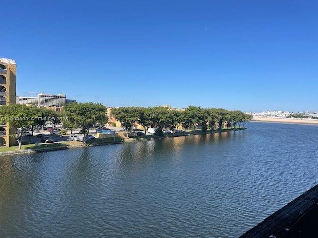 4709 NW 7th St #408-9