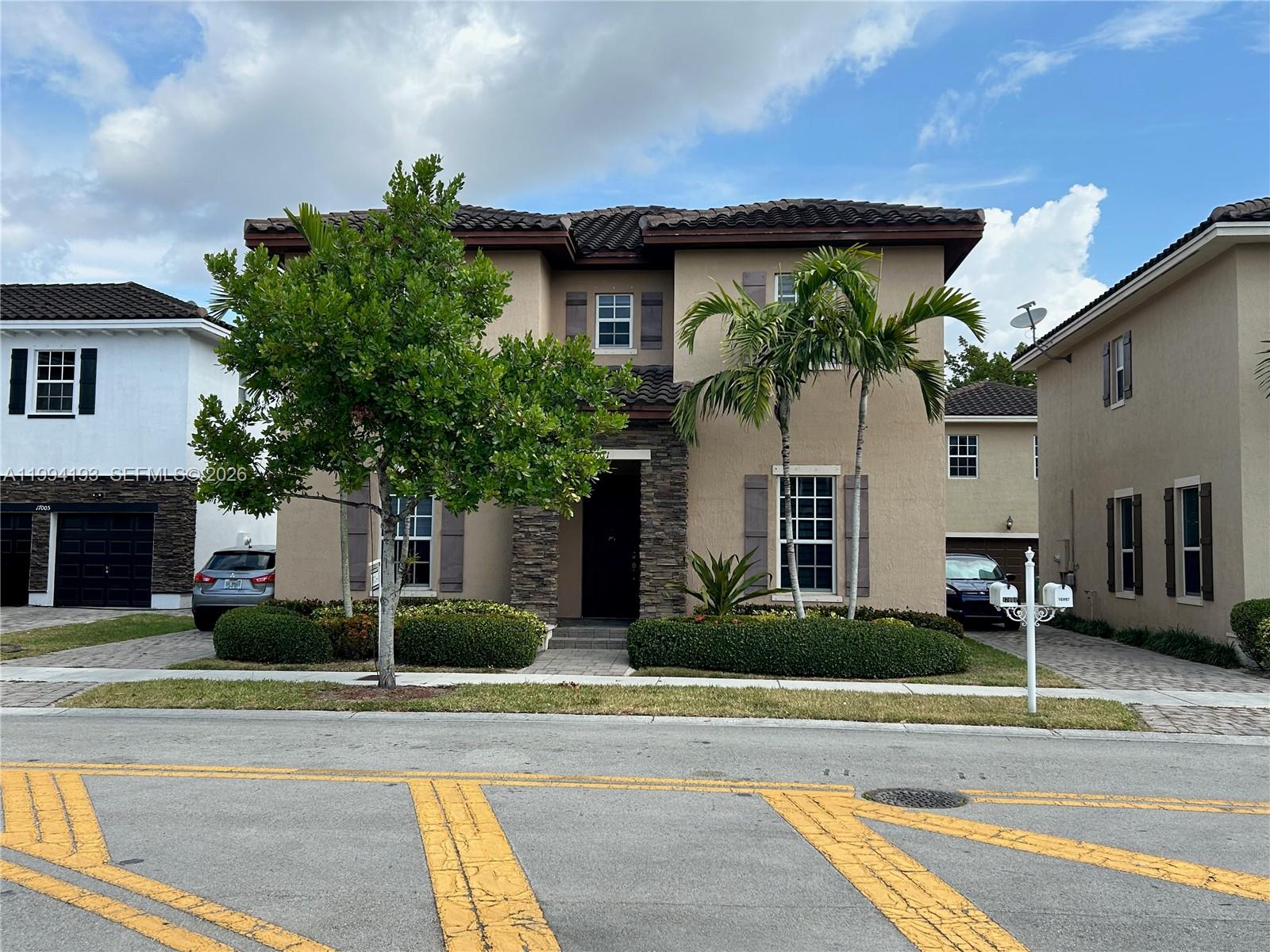 17001 SW 90th Ter #1