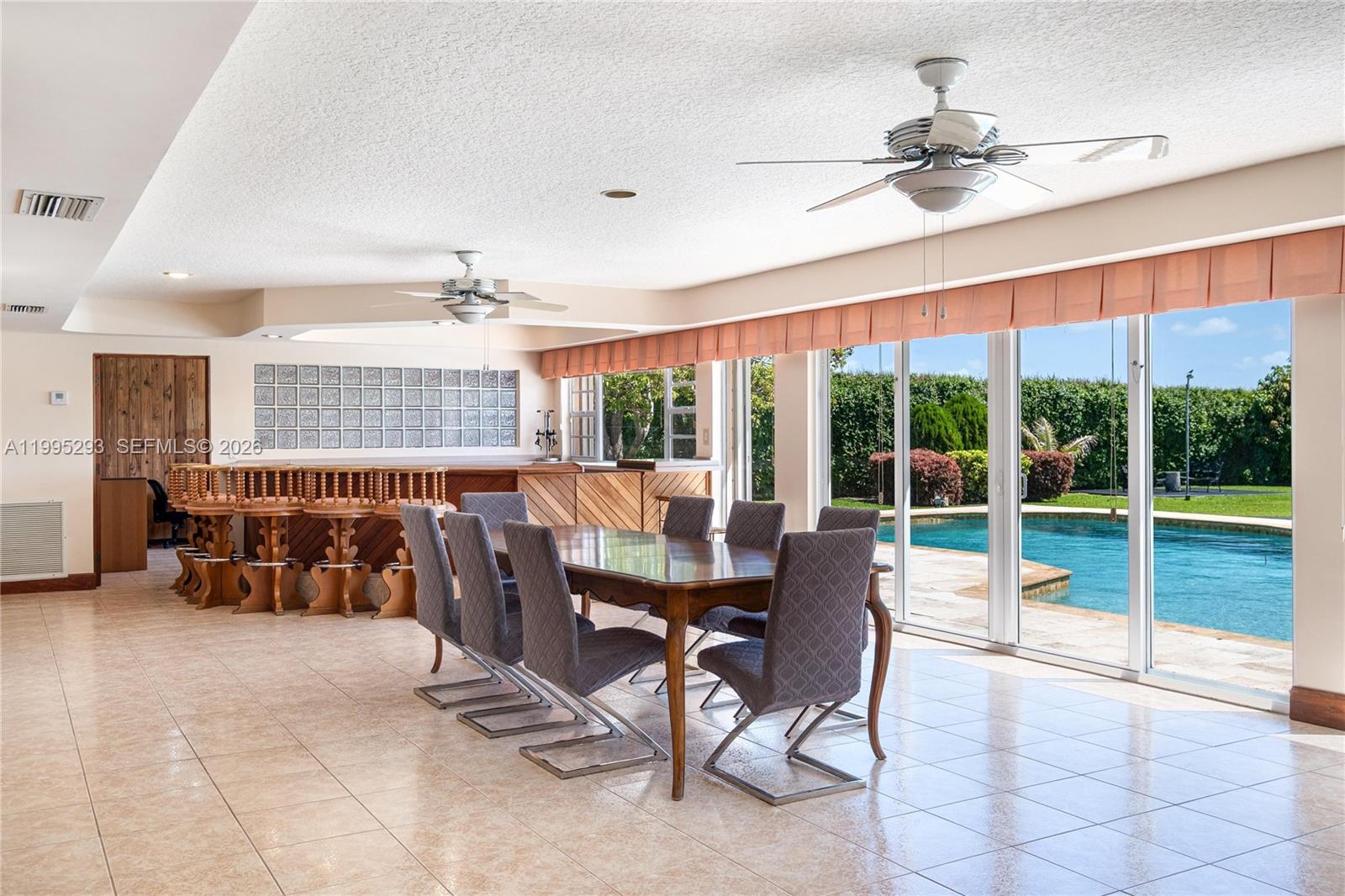 14021 SW 97th Ave Miami, FL 33176