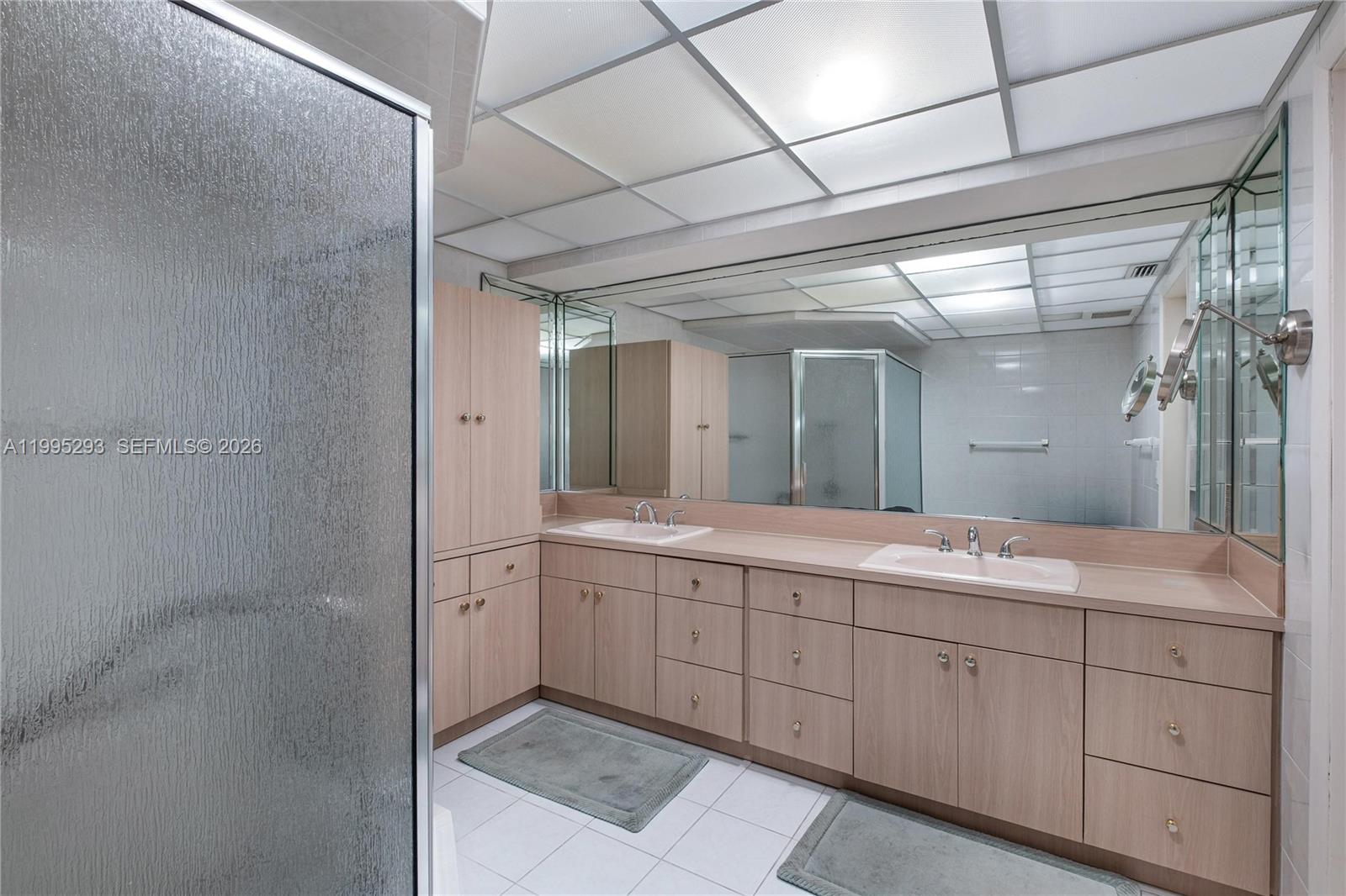 14021 SW 97th Ave Miami, FL 33176