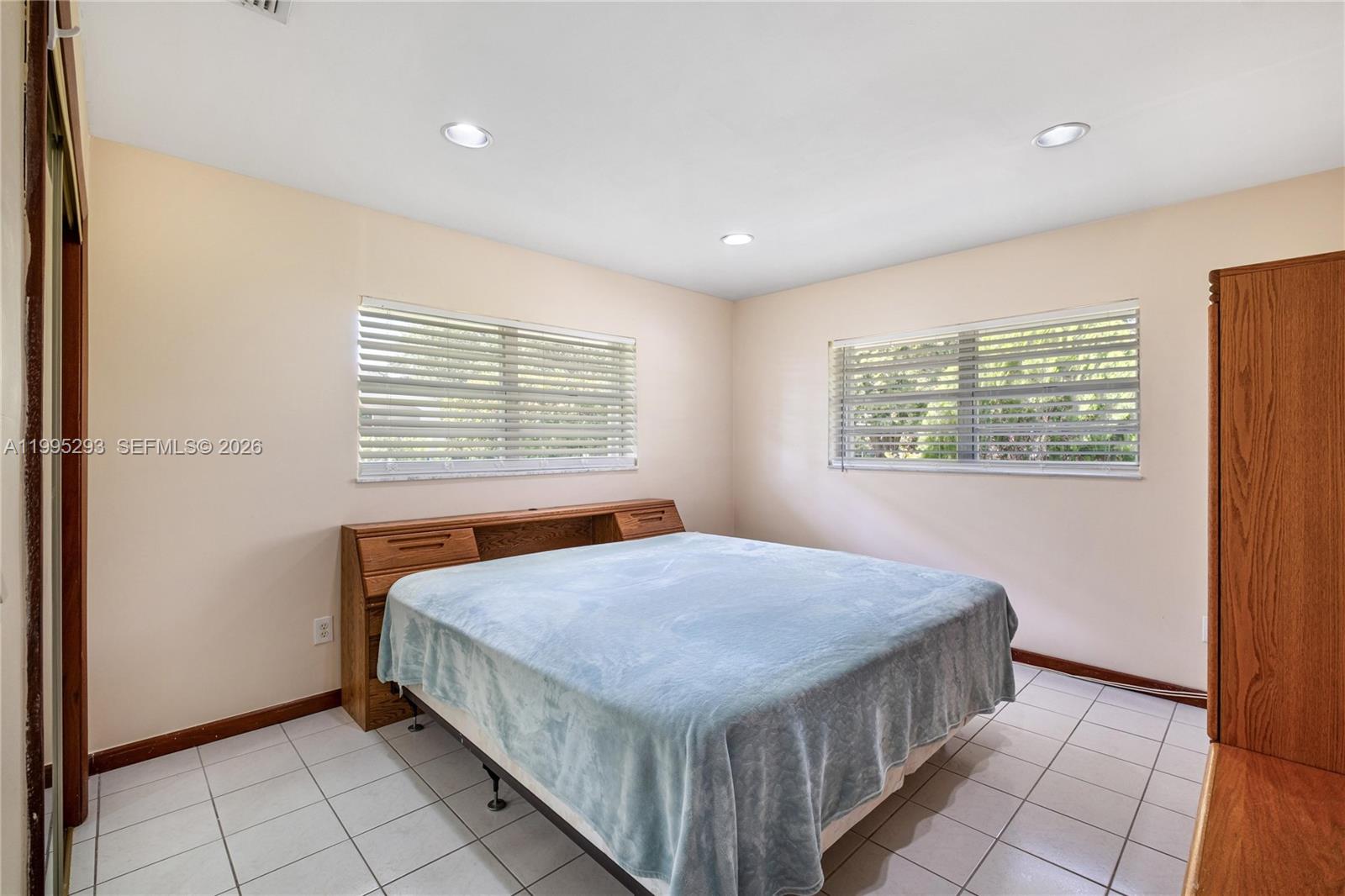 14021 SW 97th Ave Miami, FL 33176