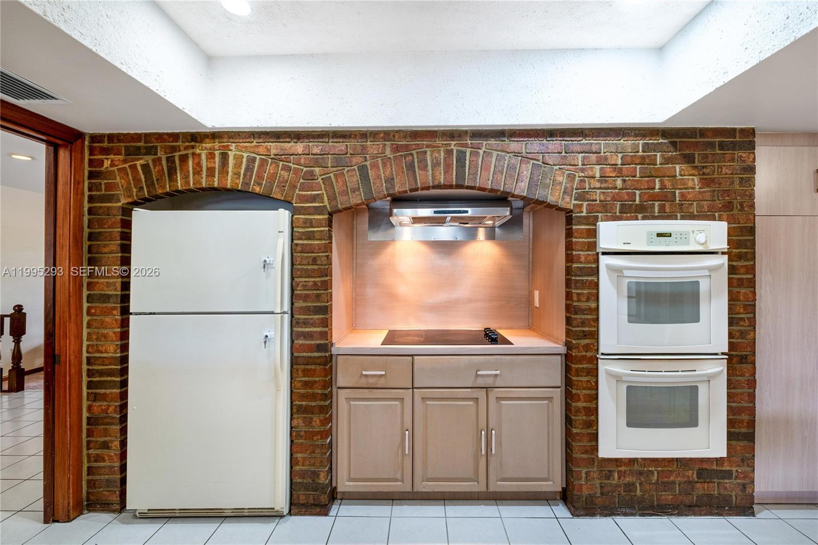 14021 SW 97th Ave Miami, FL 33176