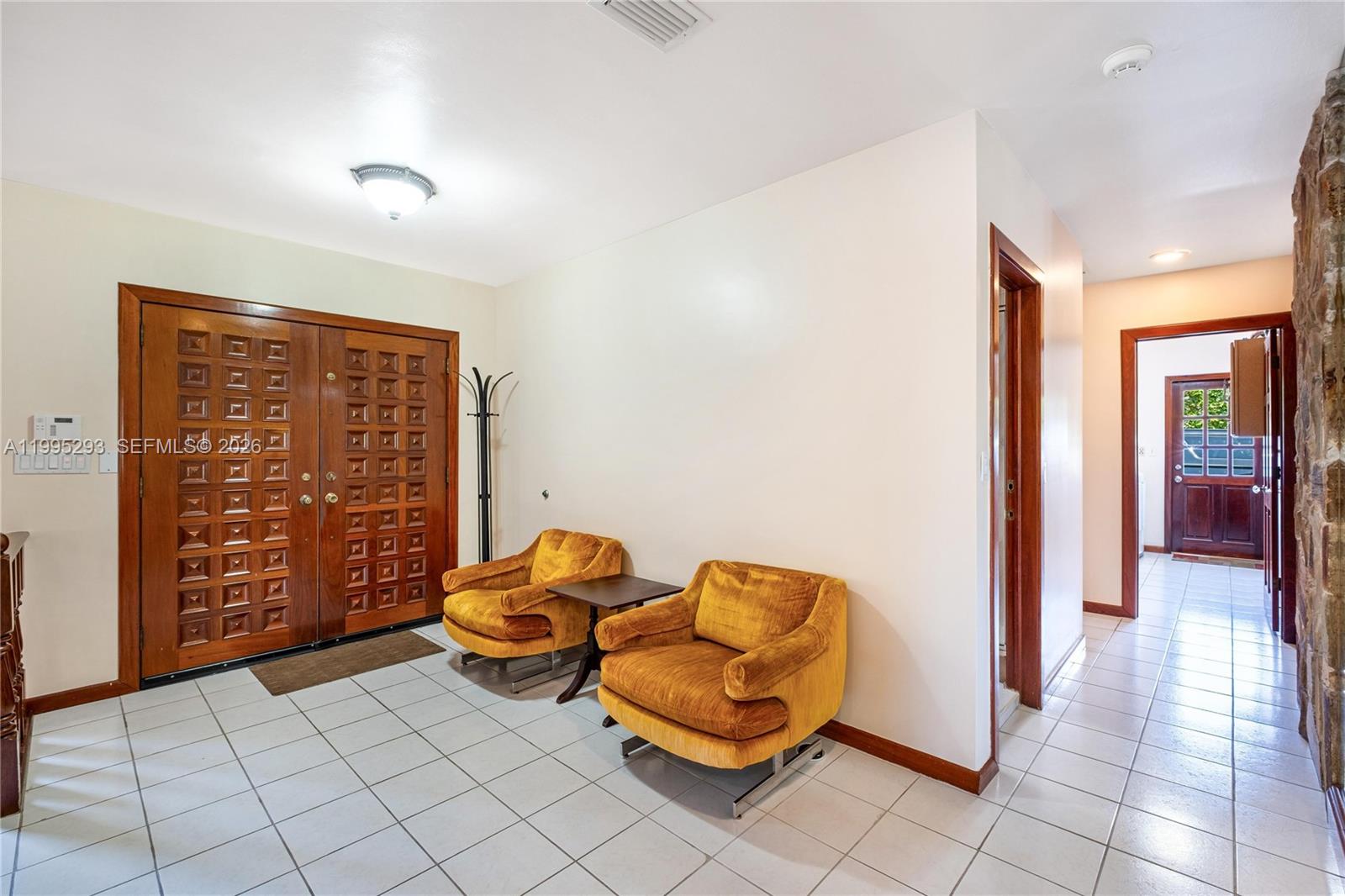 14021 SW 97th Ave Miami, FL 33176