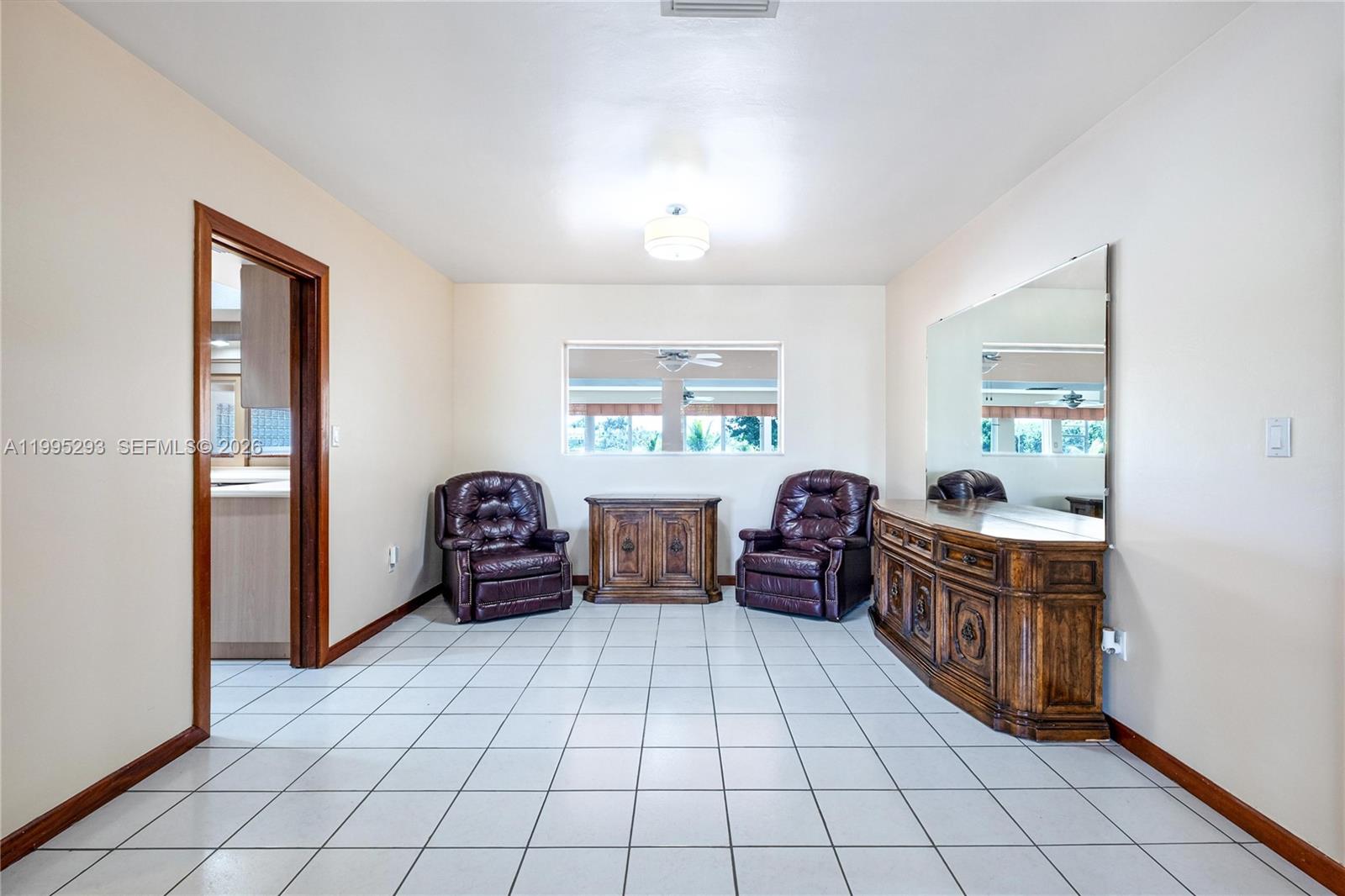 14021 SW 97th Ave Miami, FL 33176