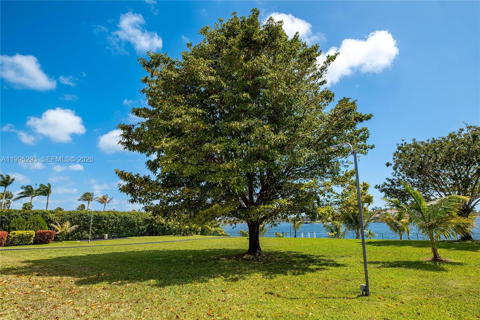 14021 SW 97th Ave Miami, FL 33176