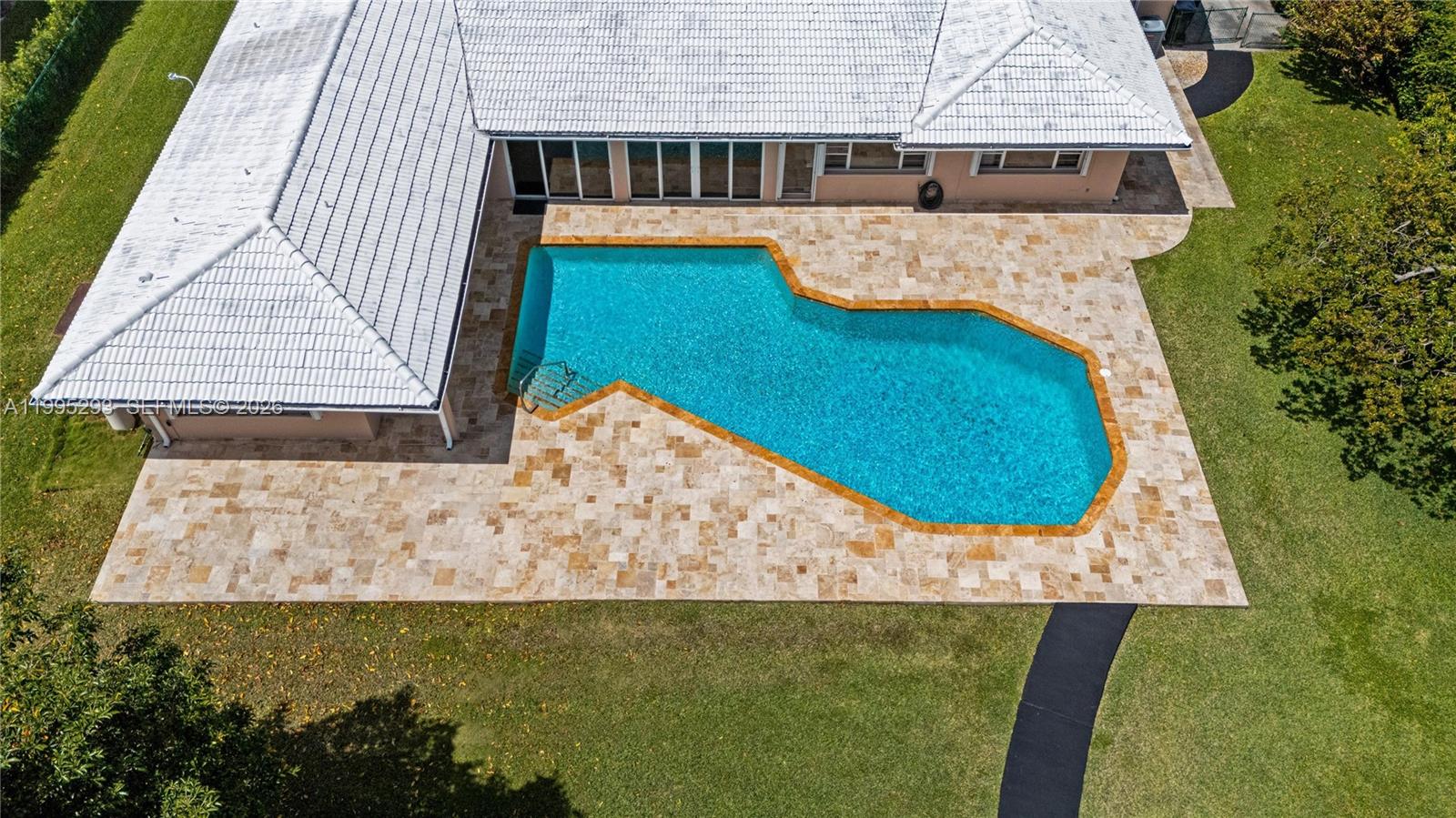 14021 SW 97th Ave Miami, FL 33176