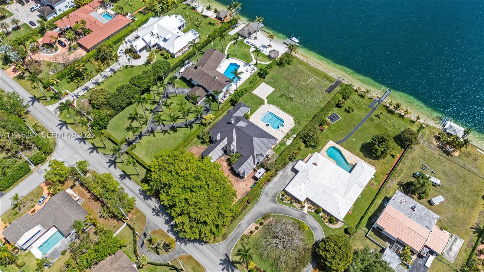 14021 SW 97th Ave Miami, FL 33176