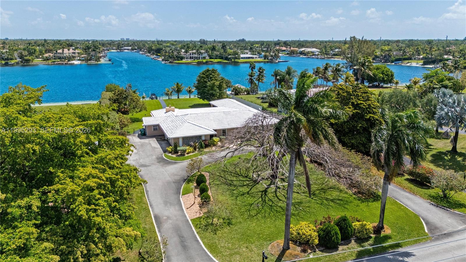 14021 SW 97th Ave Miami, FL 33176