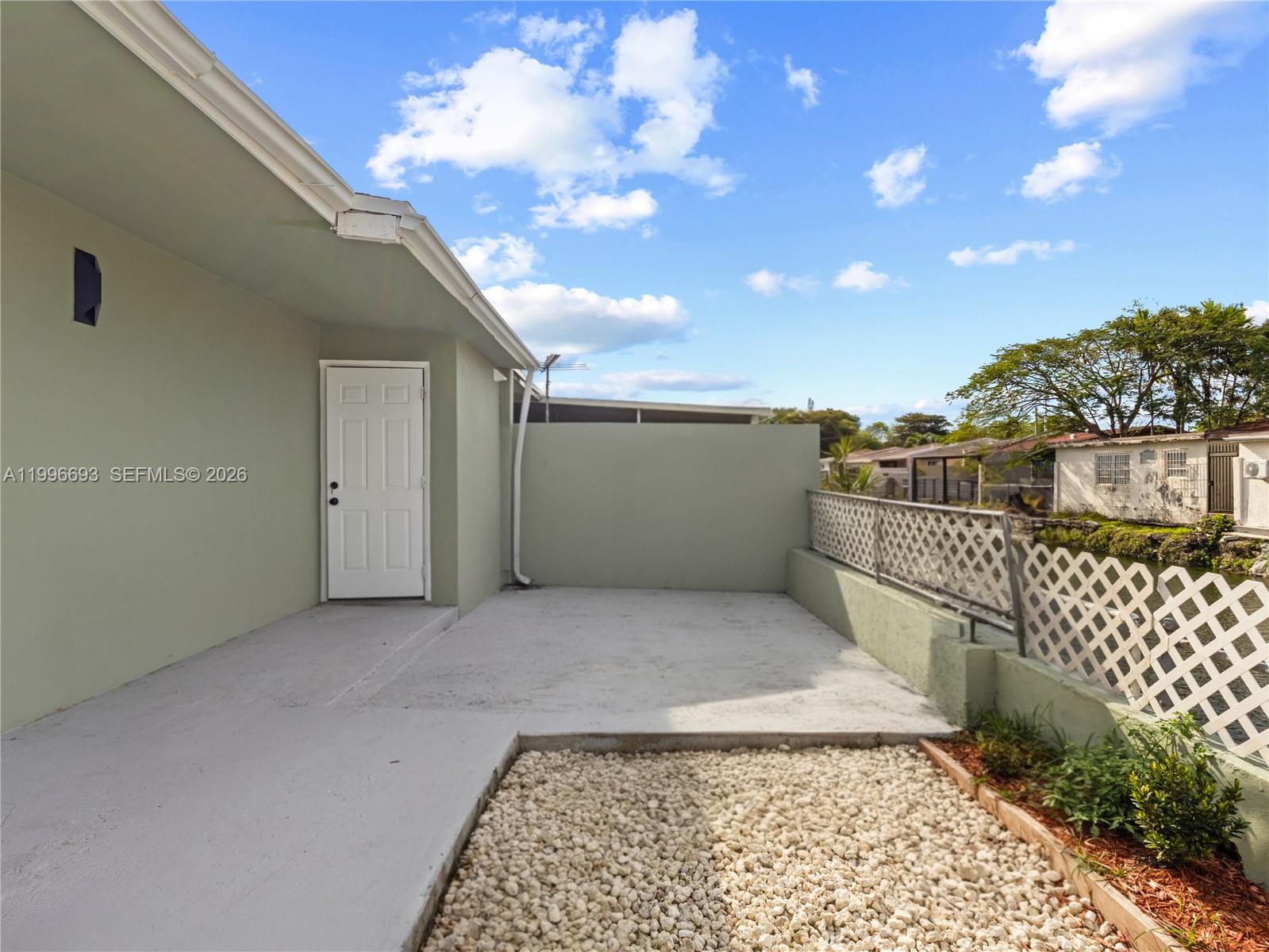 10017 SW 23rd Ter Miami, FL 33165