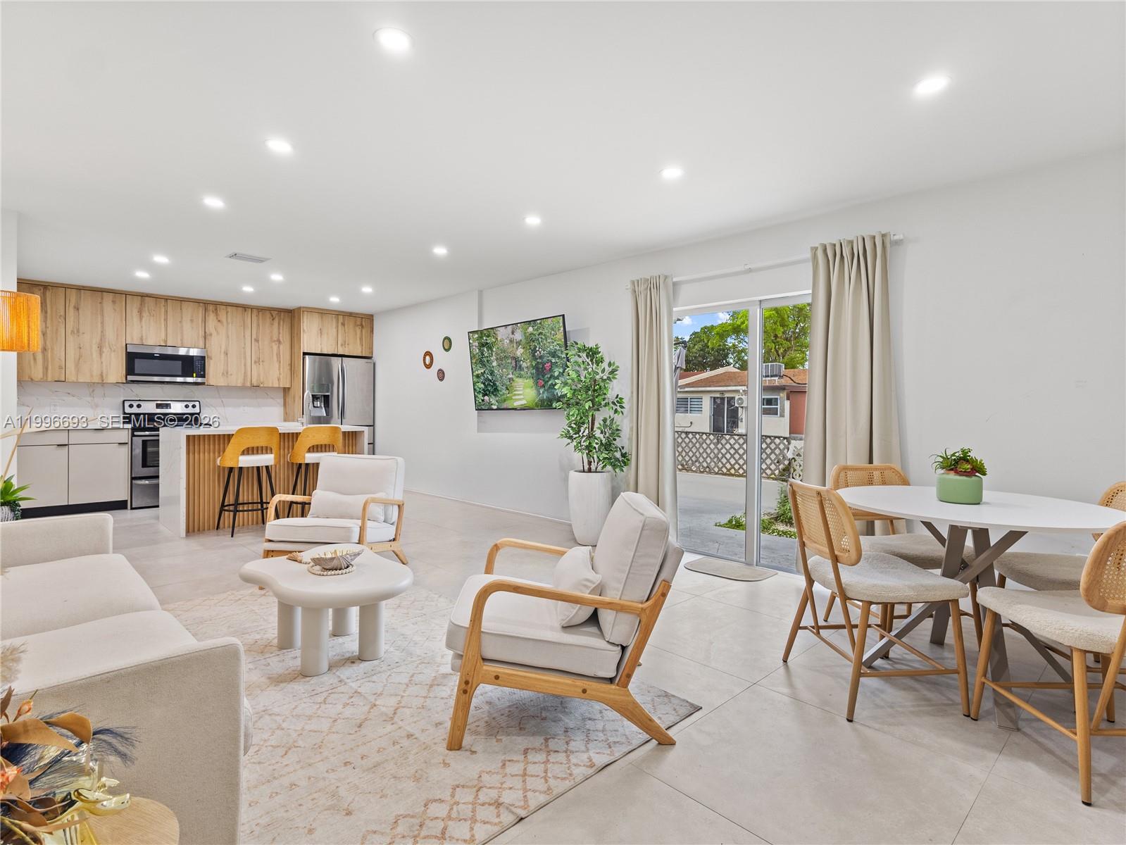 10017 SW 23rd Ter Miami, FL 33165