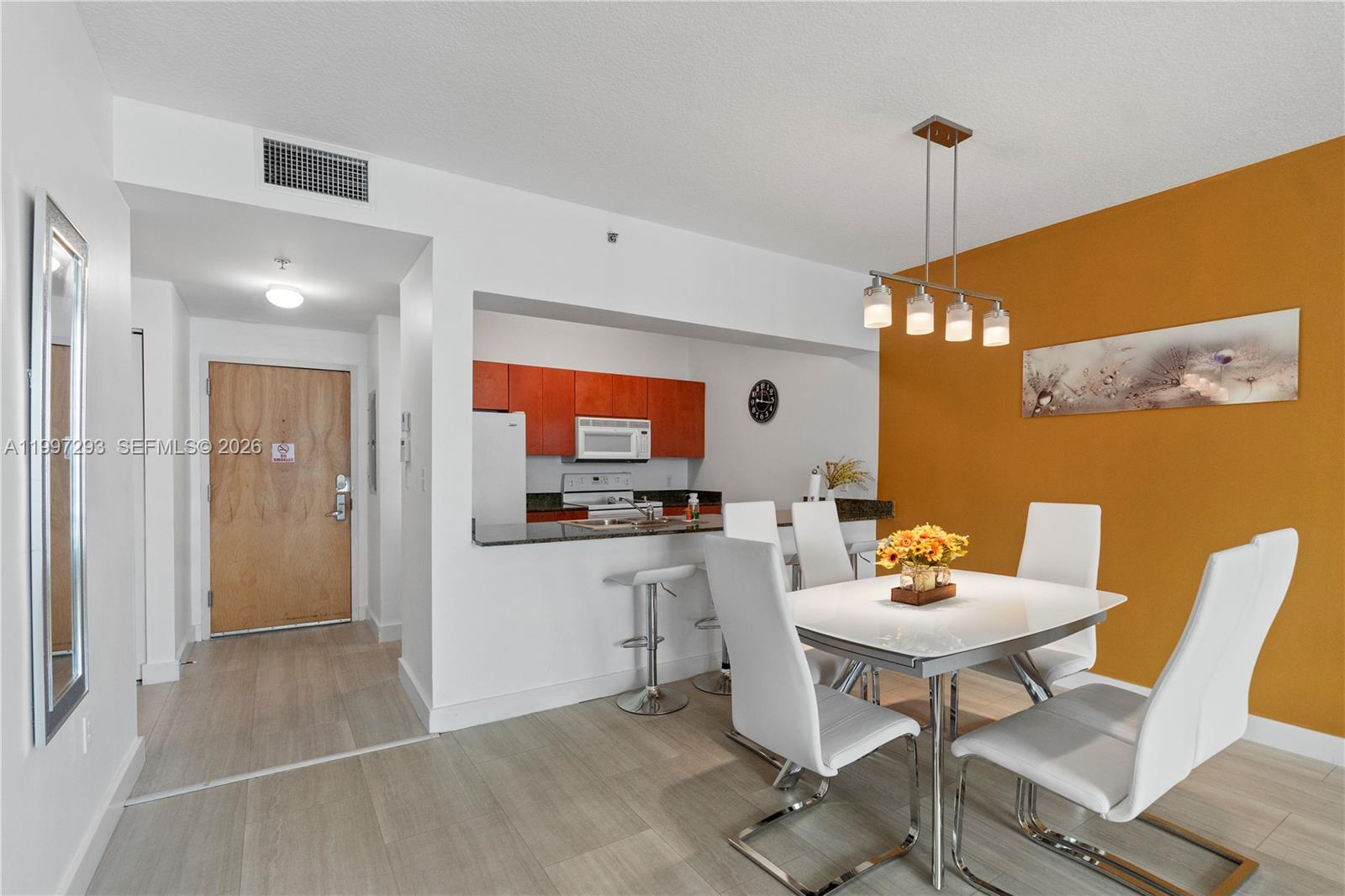 image The Club at Brickell Bay12