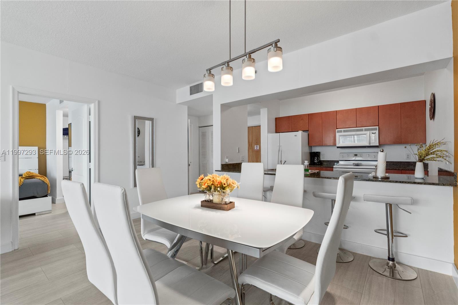 image The Club at Brickell Bay13