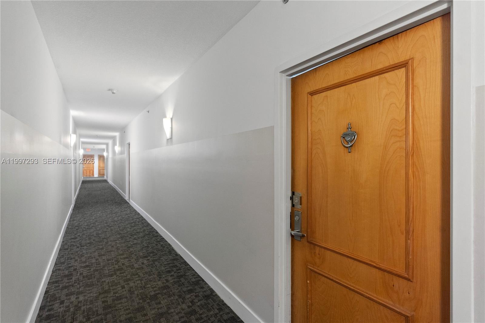 image The Club at Brickell Bay36