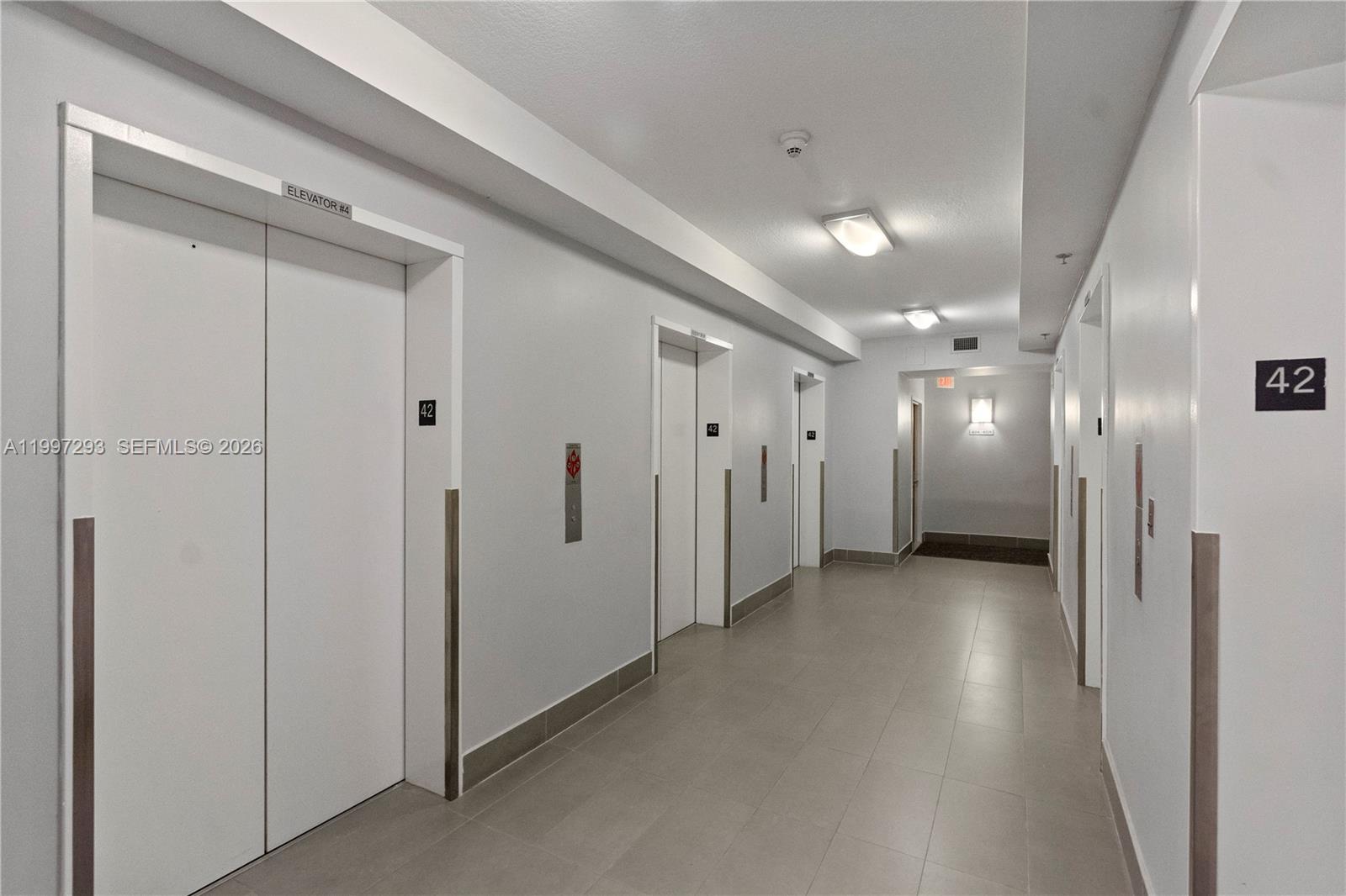 image The Club at Brickell Bay37