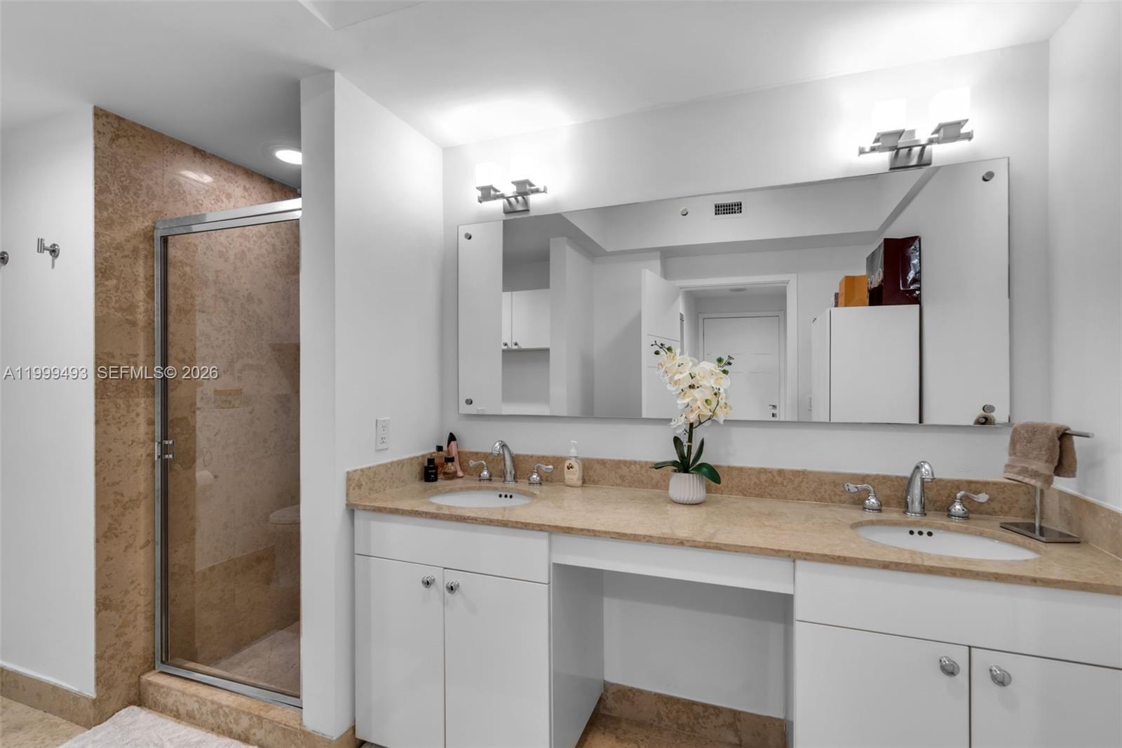 4775 Collins Ave #3608 Miami Beach, FL 33140