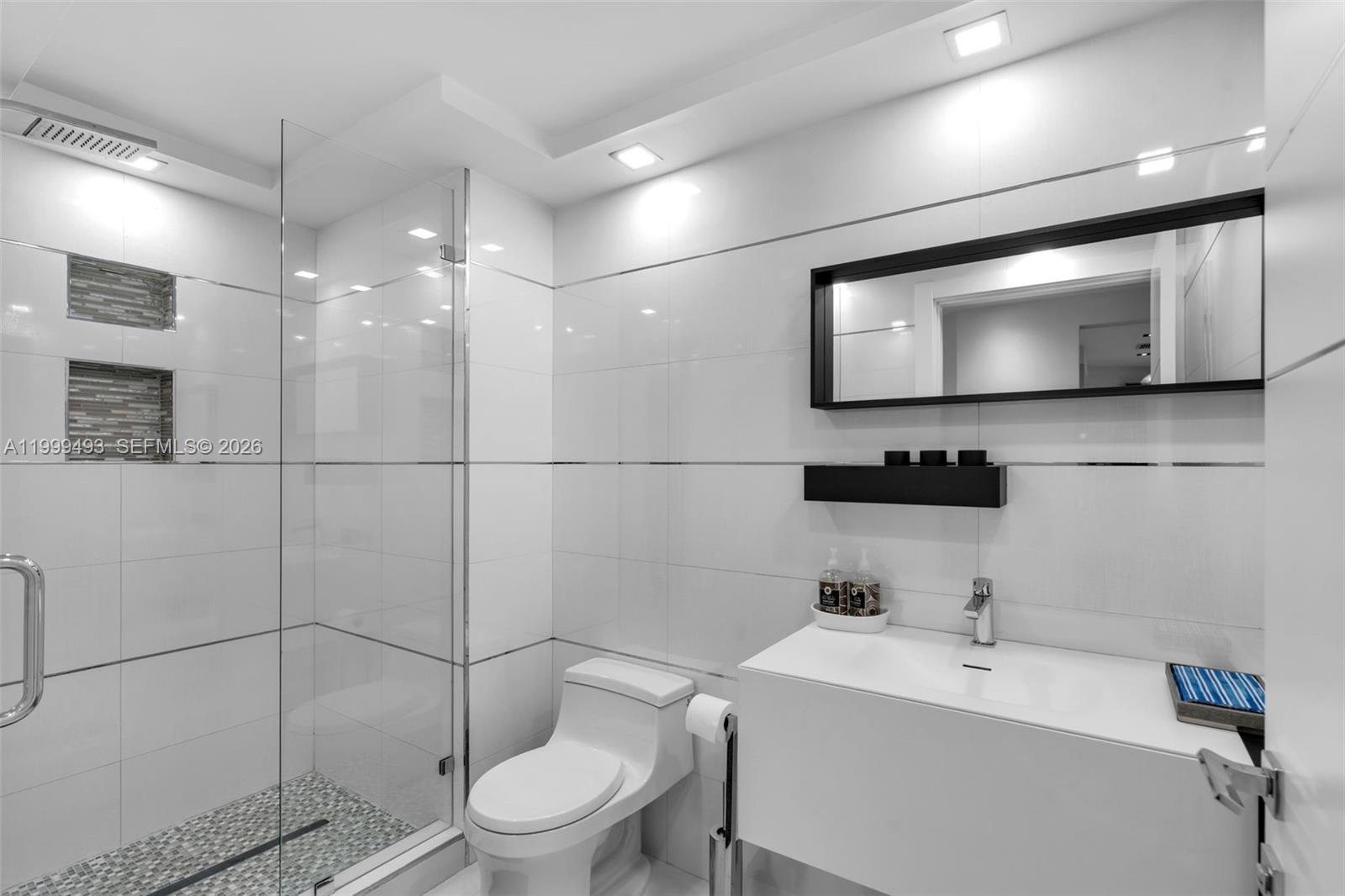 4775 Collins Ave #3608 Miami Beach, FL 33140