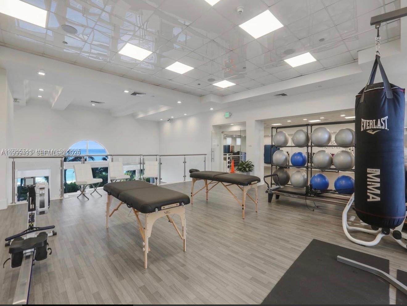 4775 Collins Ave #3608 Miami Beach, FL 33140