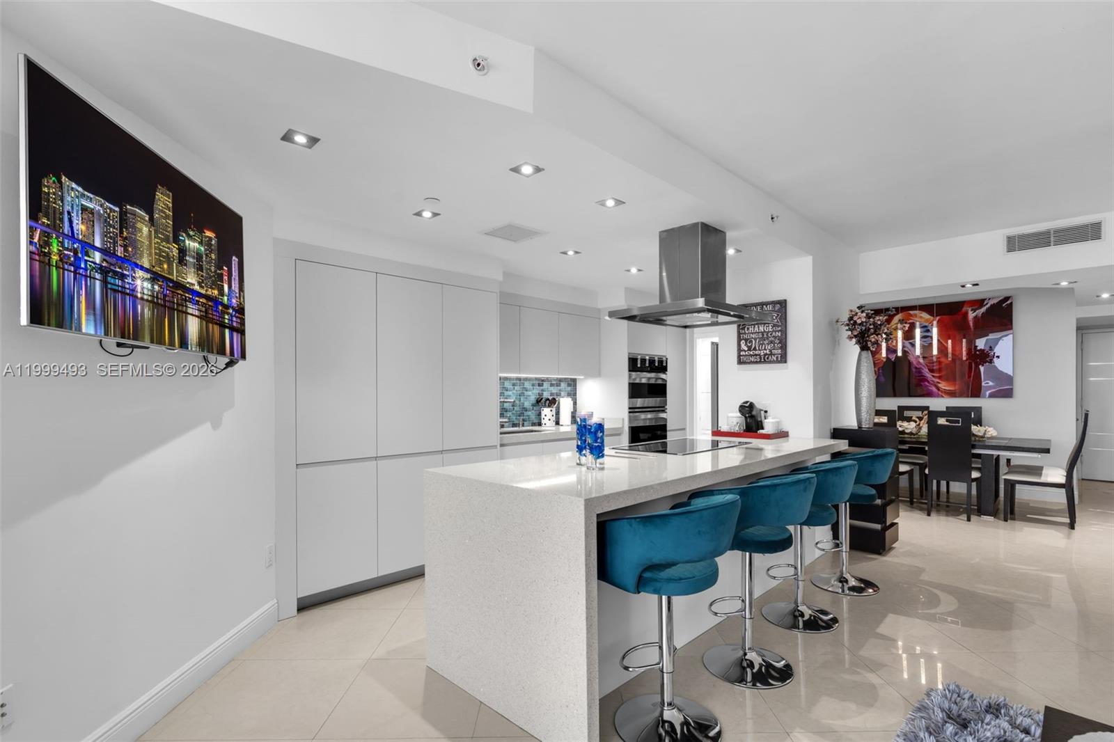 4775 Collins Ave #3608 Miami Beach, FL 33140