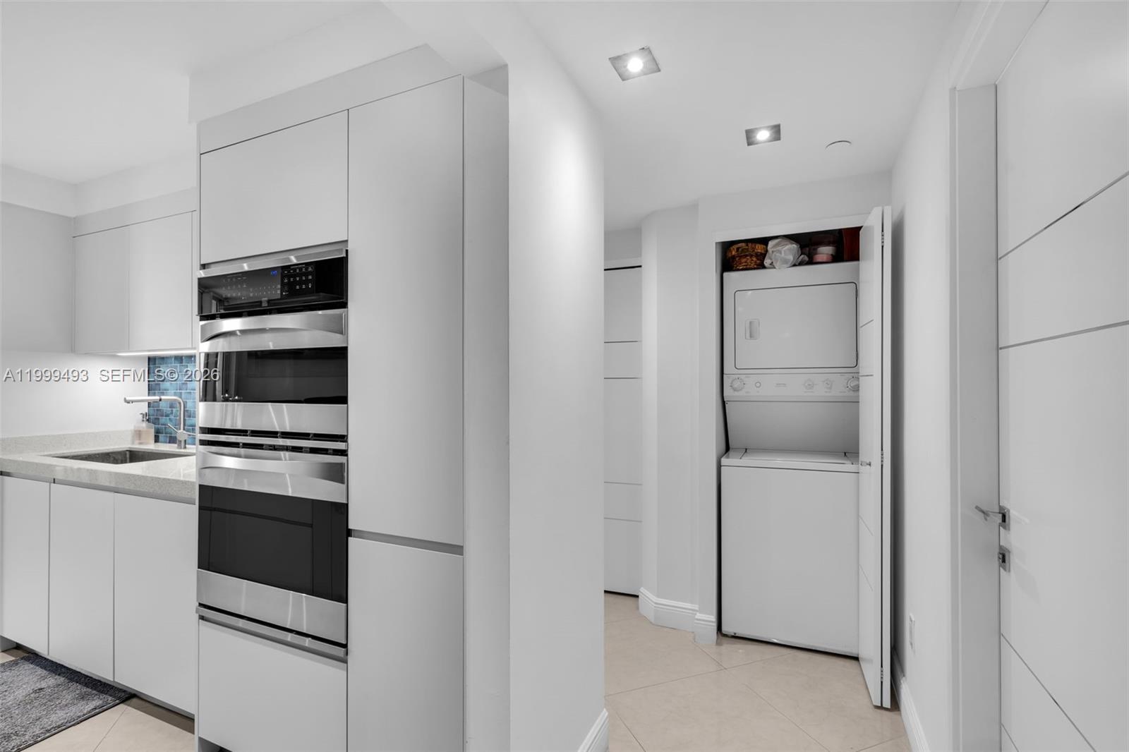 4775 Collins Ave #3608 Miami Beach, FL 33140