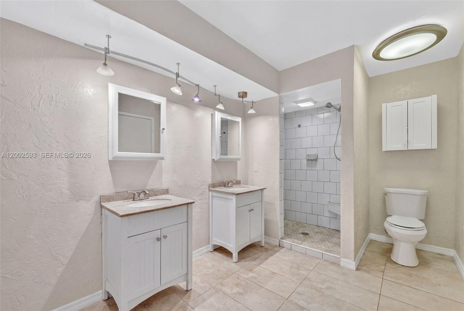 10431 SW 82nd Ct Miami, FL 33156