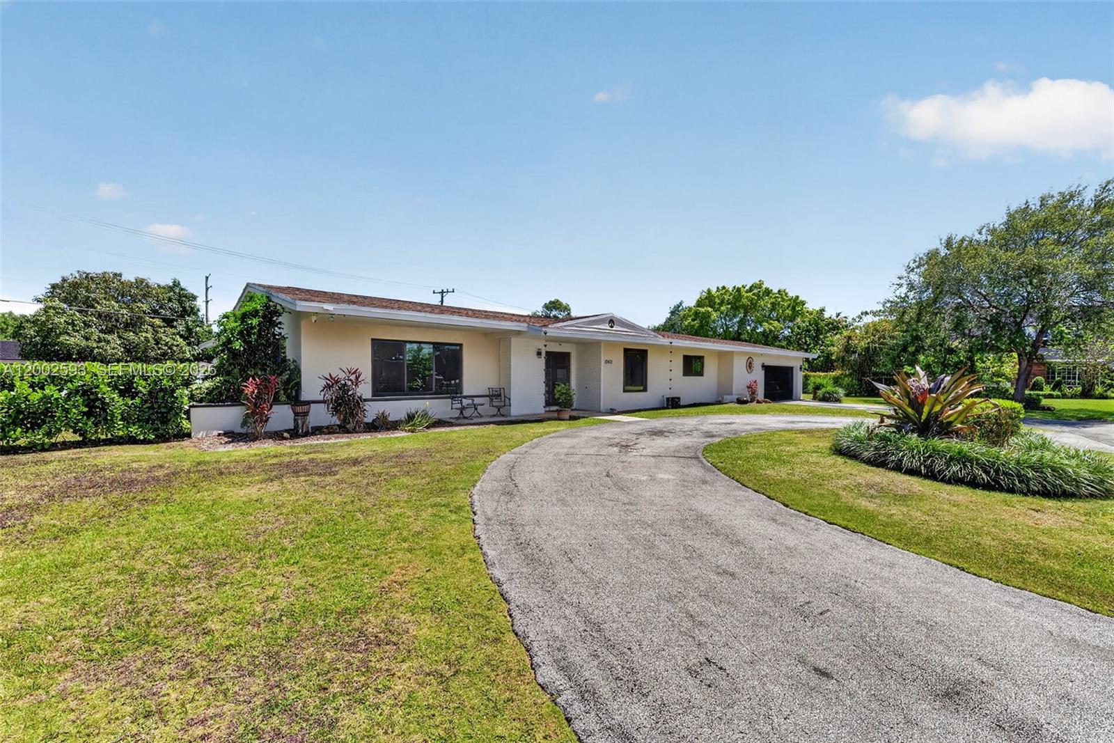 10431 SW 82nd Ct Miami, FL 33156