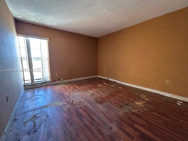 4713 NW 7th St #410-1 Miami, FL 33126