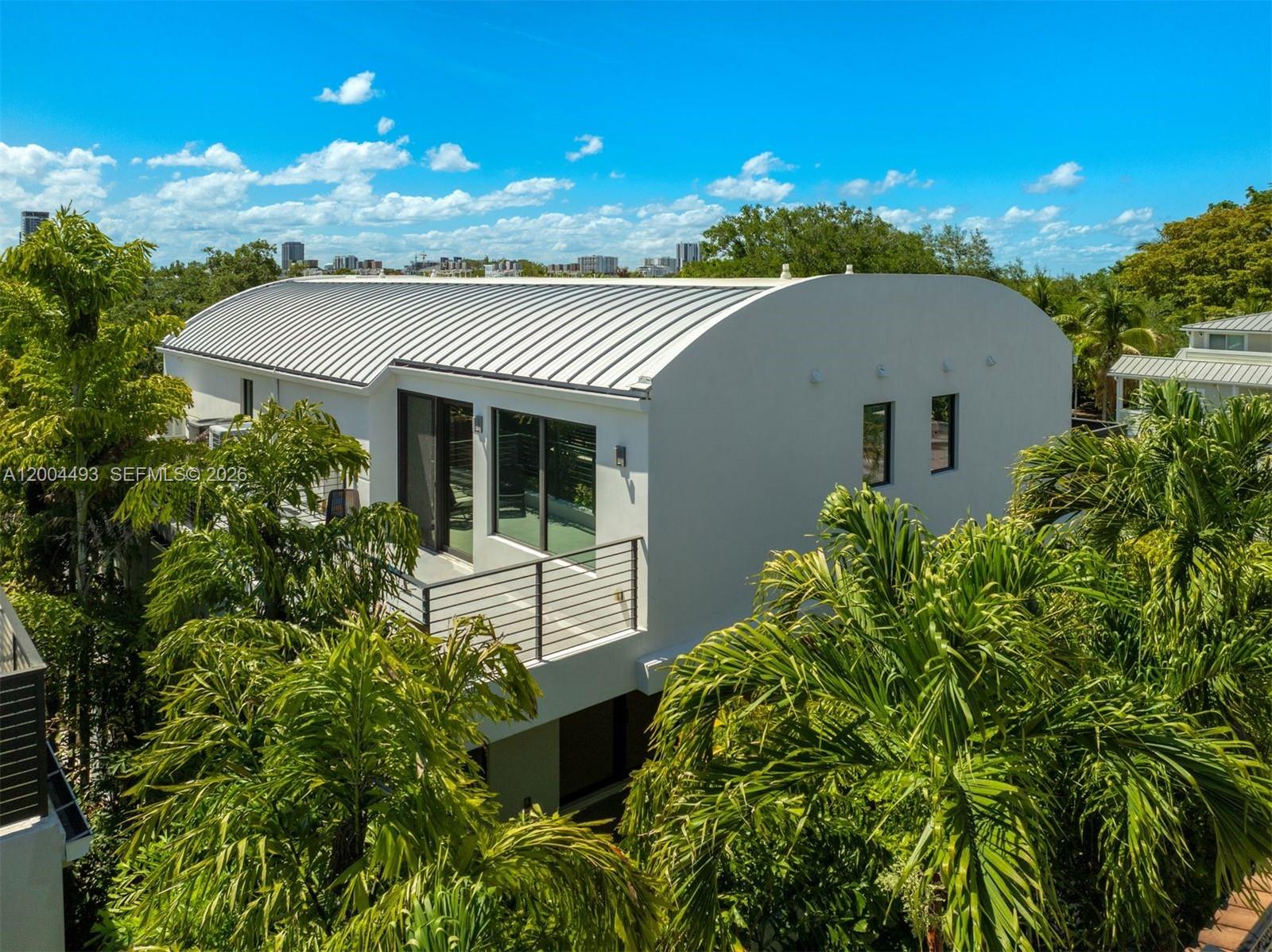 104 NE 16th Ter Fort Lauderdale, FL 33301