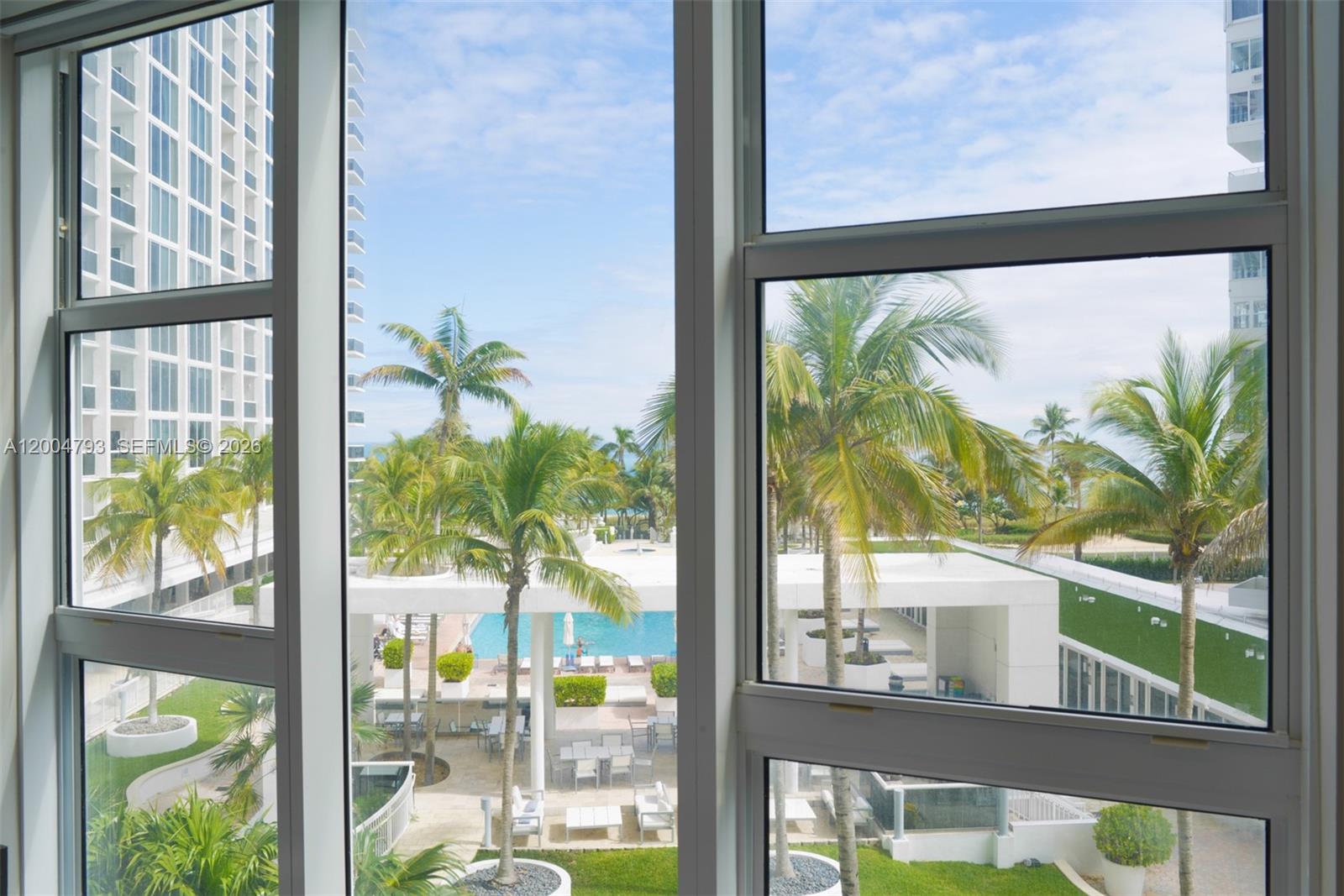 image Harbour House8