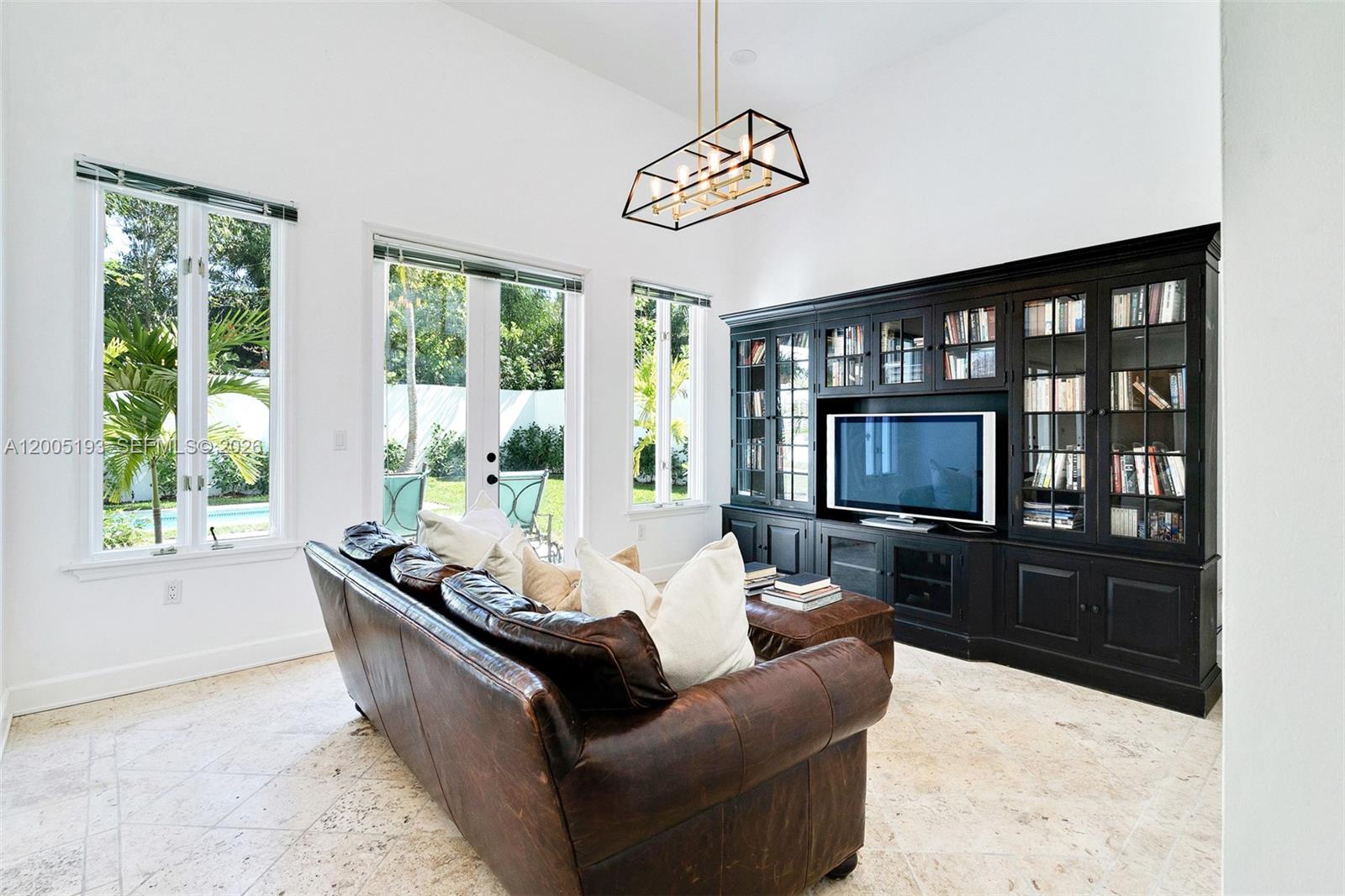 3930 Crawford Ave Miami, FL 33133