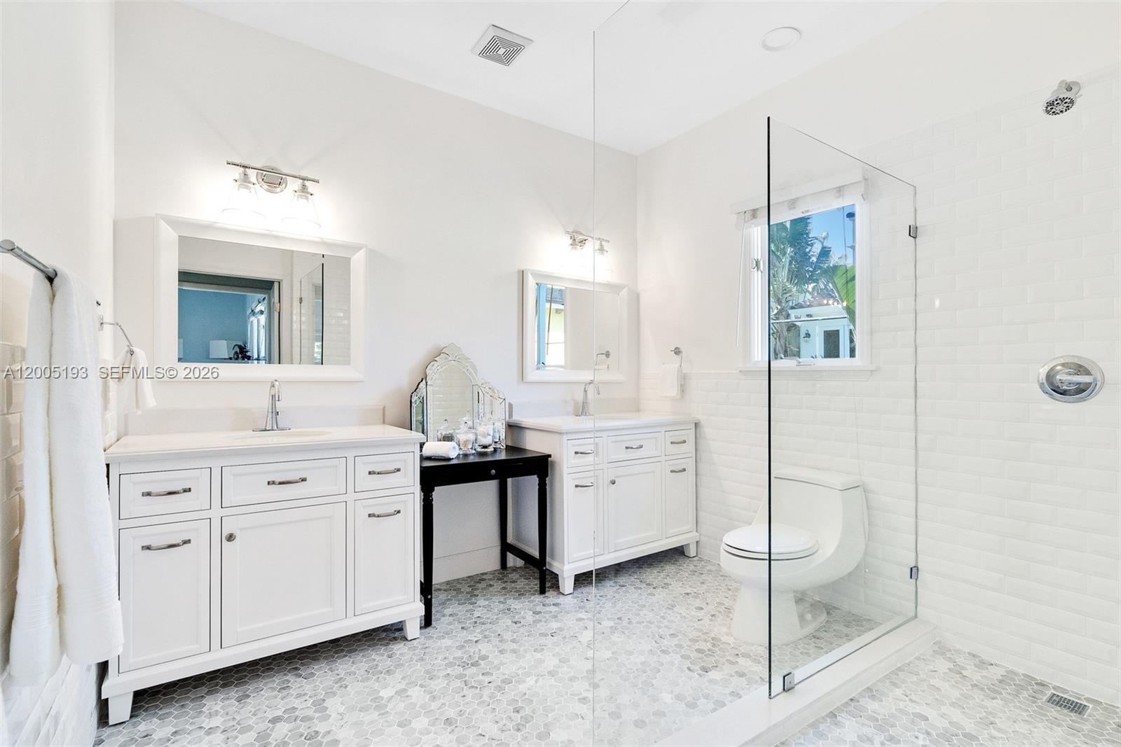3930 Crawford Ave Miami, FL 33133