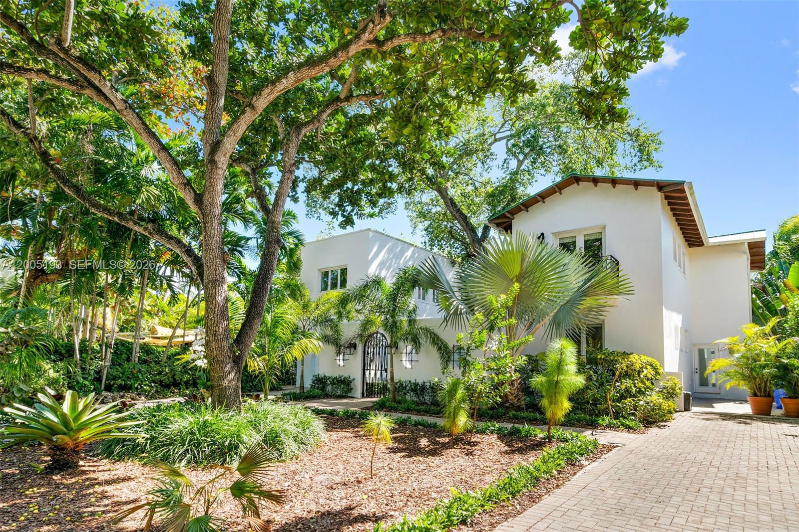 3930 Crawford Ave Miami, FL 33133