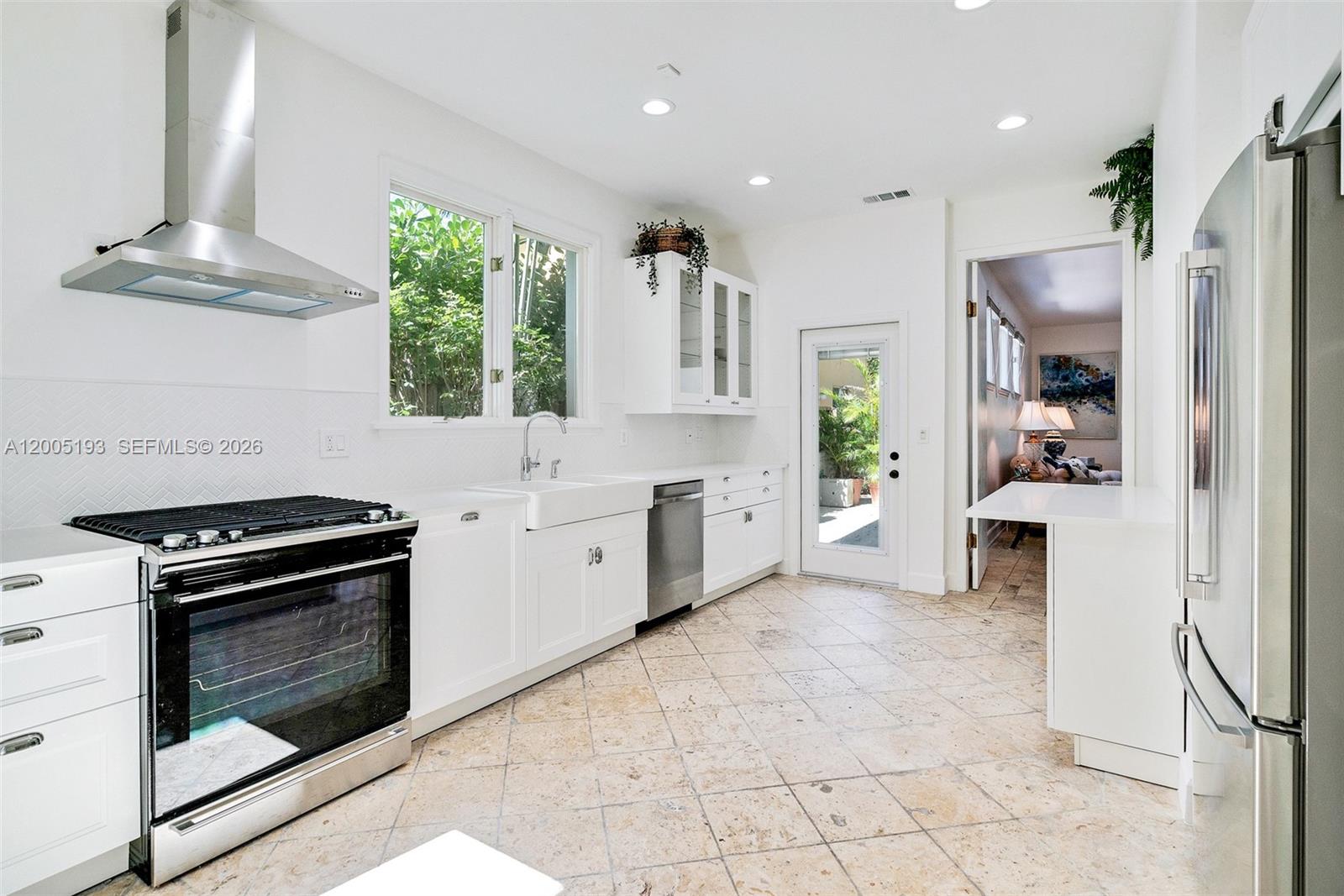 3930 Crawford Ave Miami, FL 33133