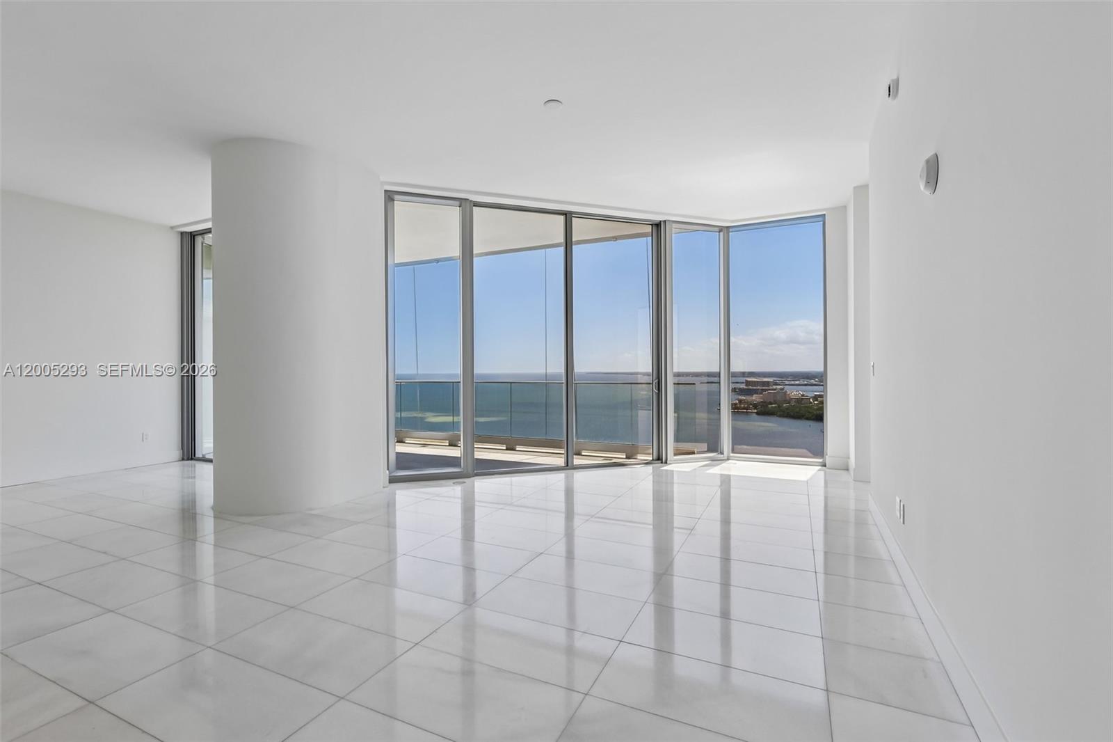 image Una Residence17