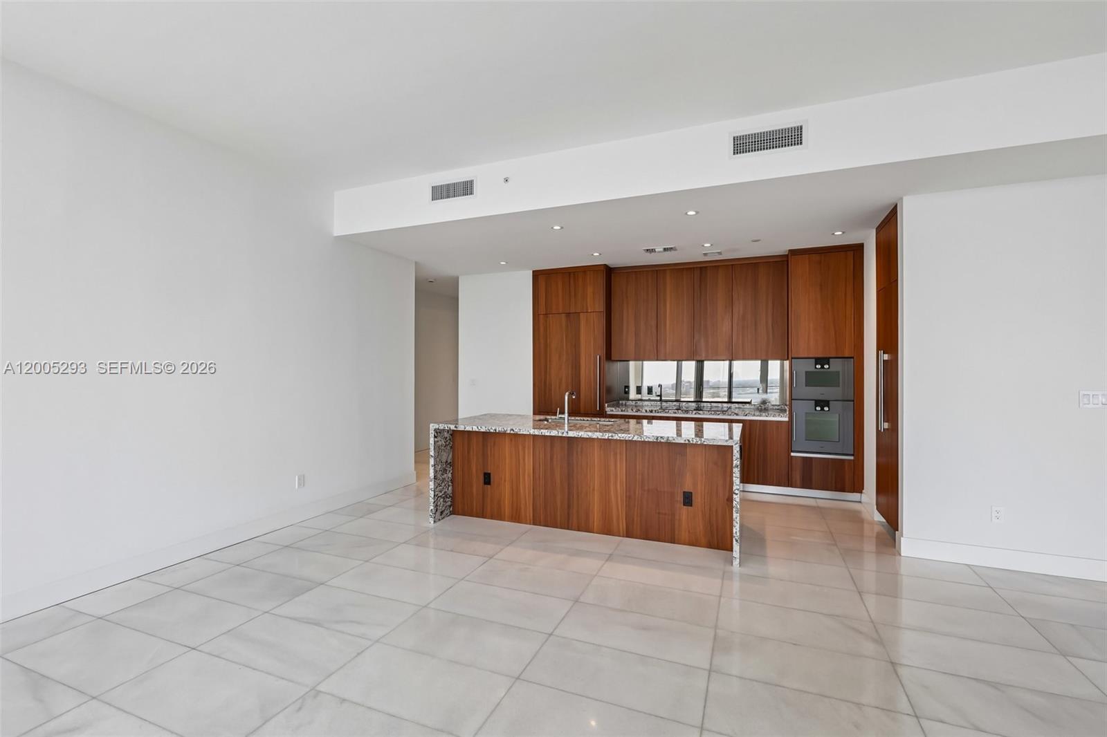 image Una Residence22