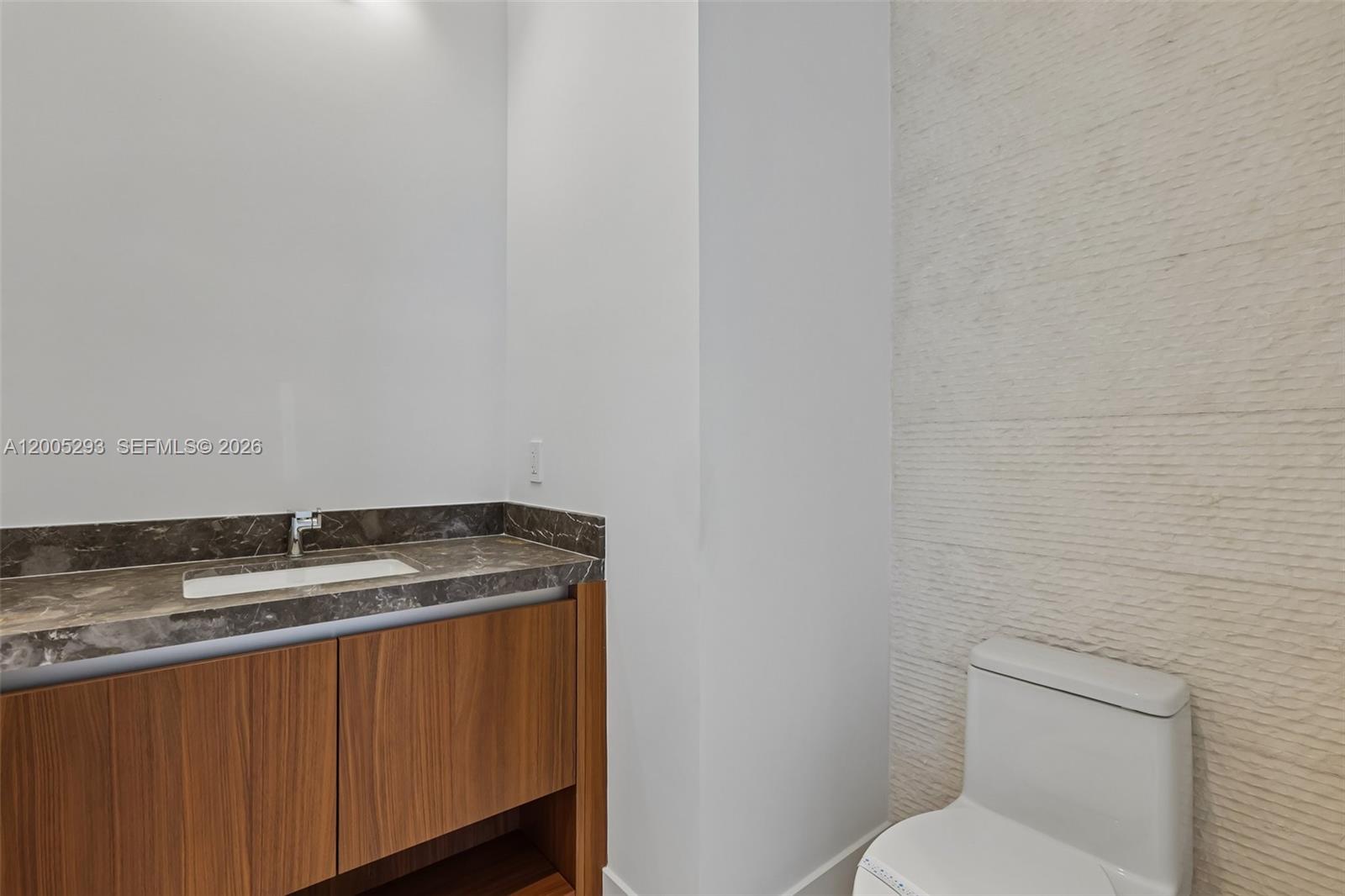 image Una Residence31