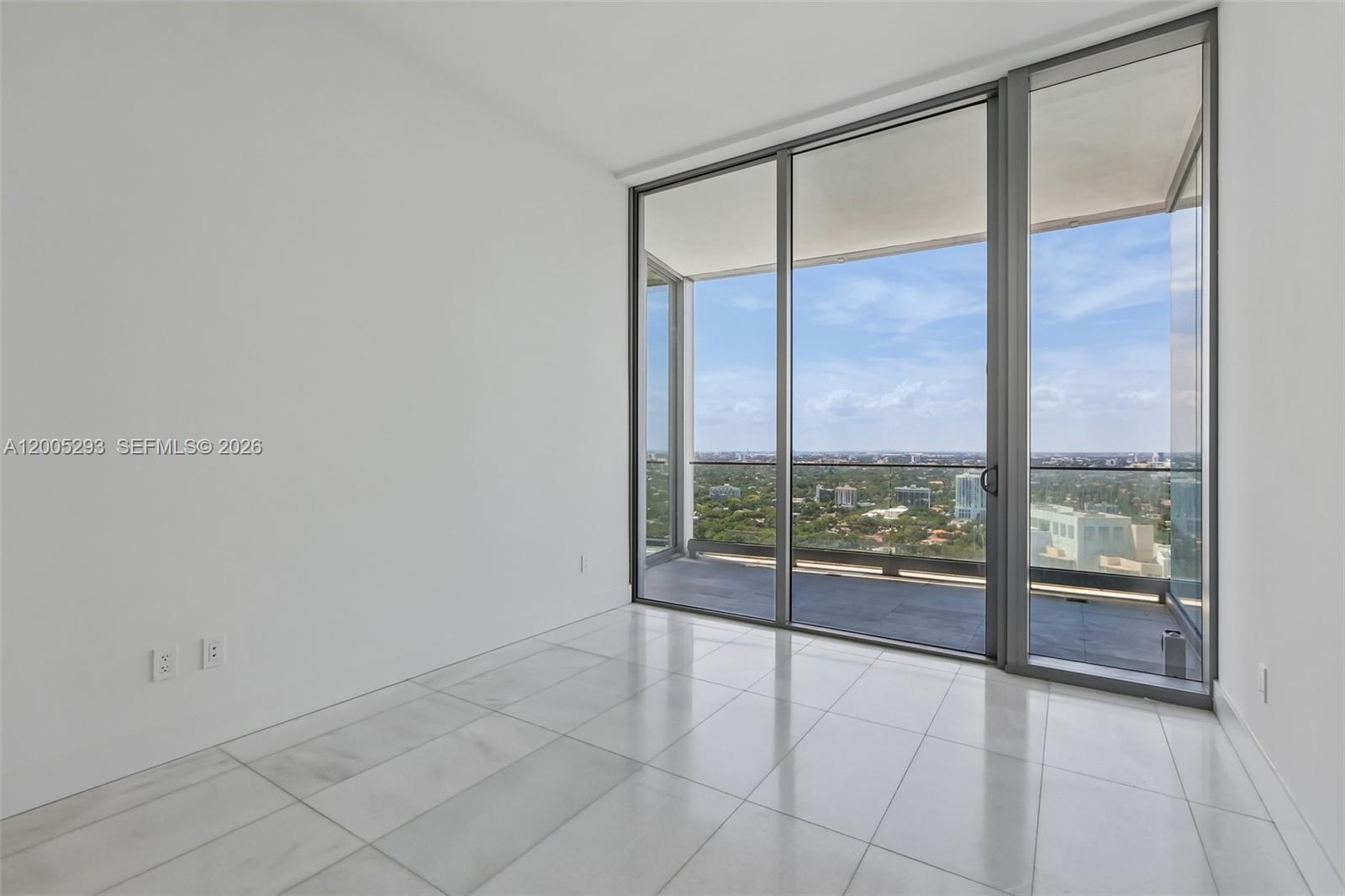 image Una Residence33