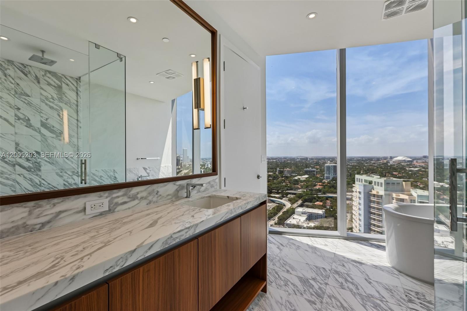 image Una Residence41