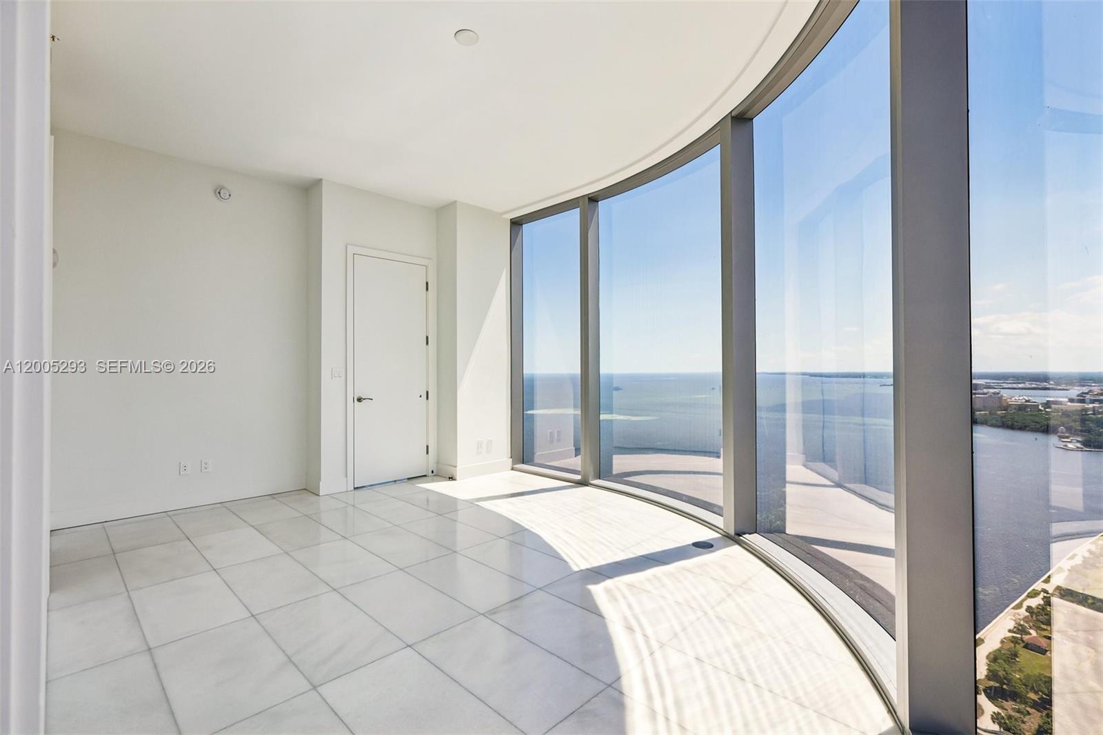 image Una Residence44